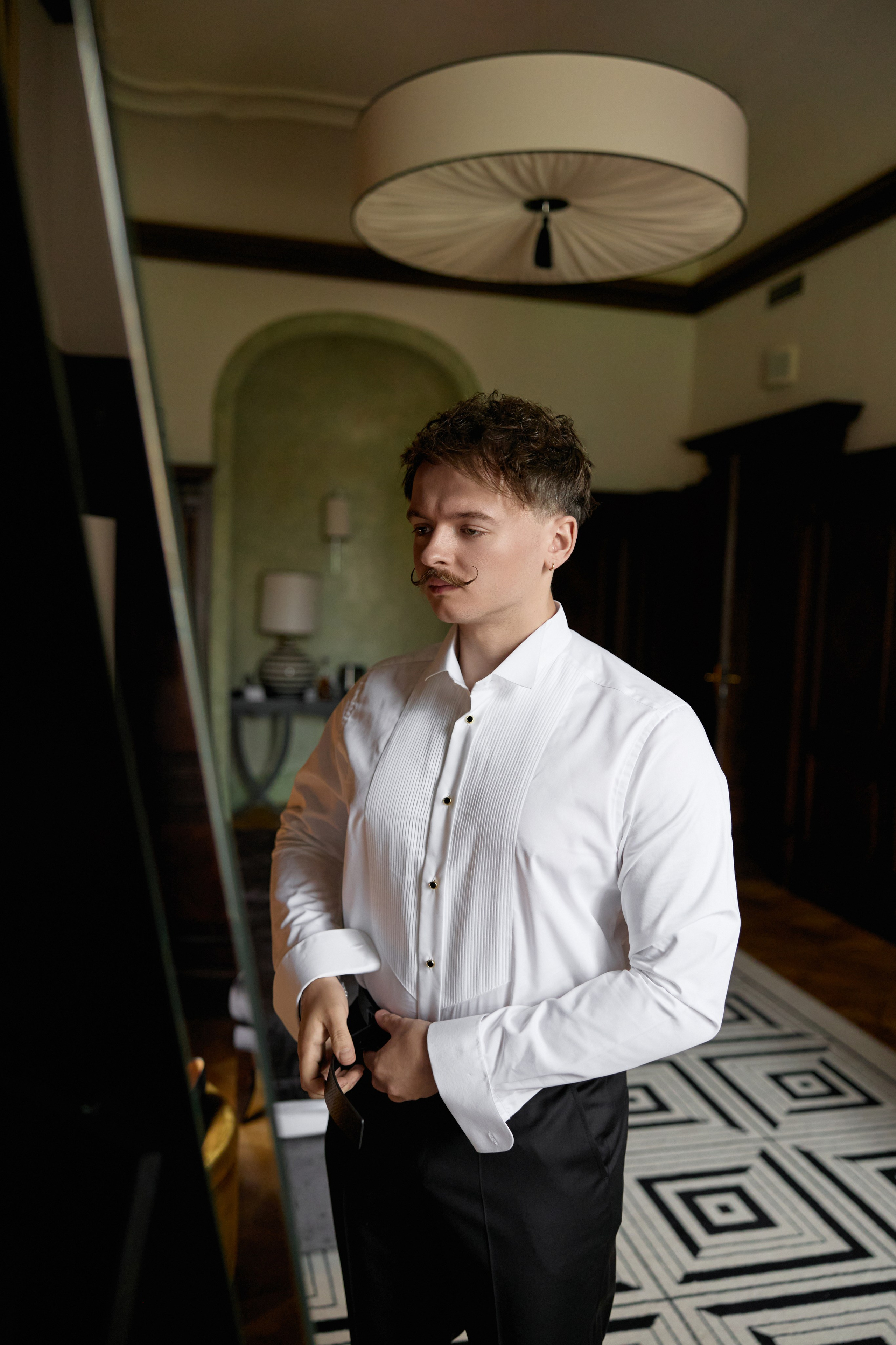 Wiktoria & Kacper. Pałac Goetz. Fotograf ślubny i rodzinny w Krakowie Yana Klymova