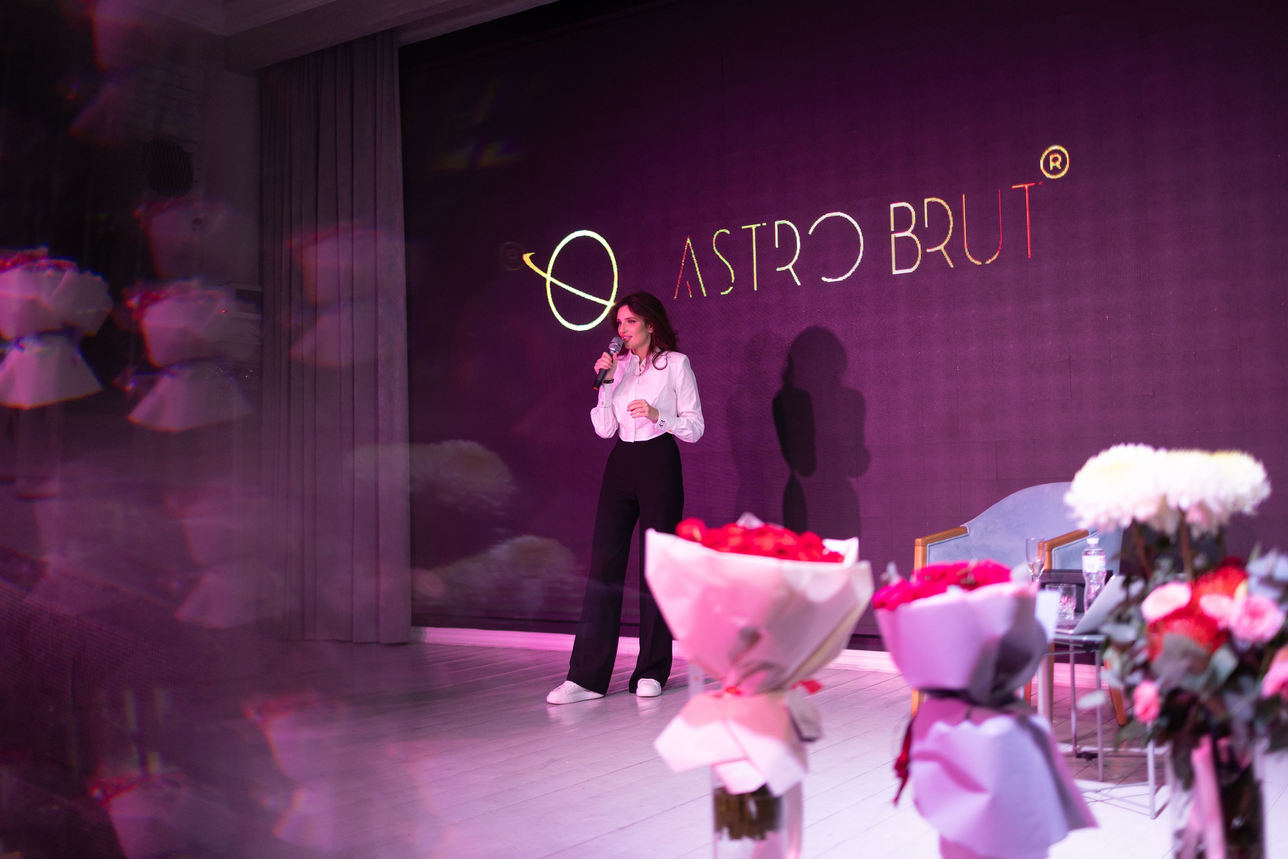 AstroBrut Conference. Wedding and family photographer