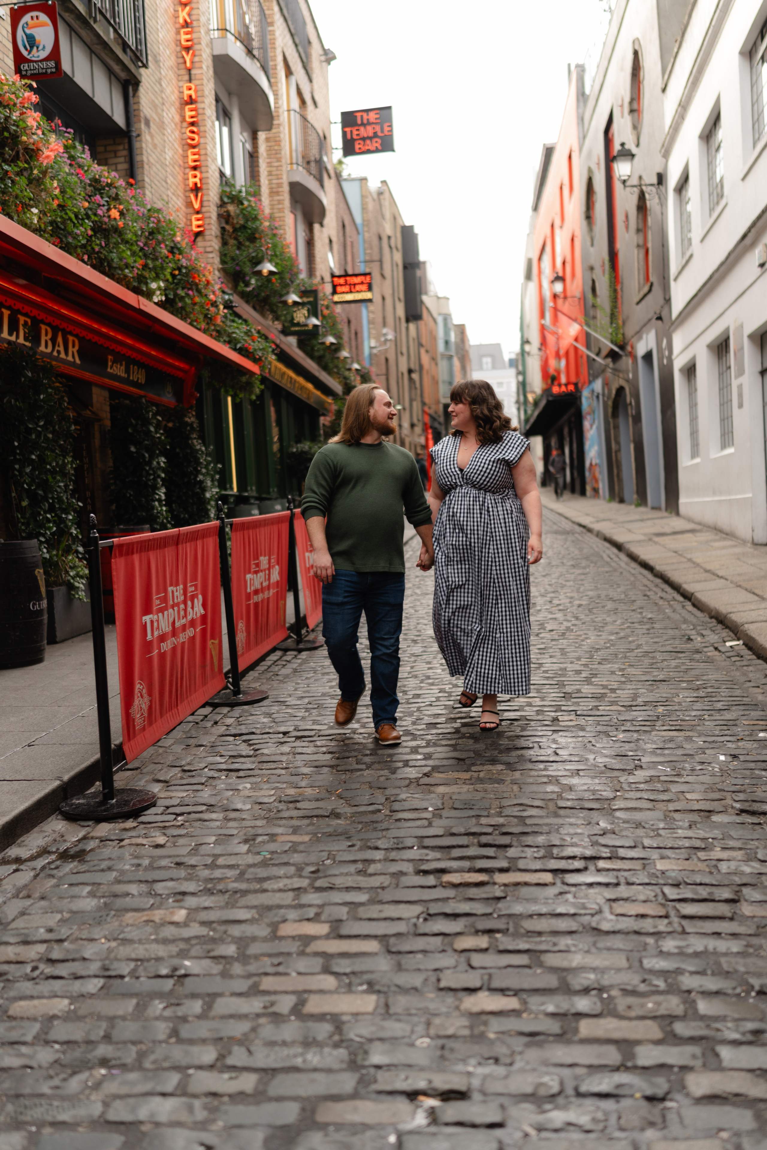 Proposal in Dublin. Candid Photographer in Ireland | Authentic Wedding Photography Miruna Daiana