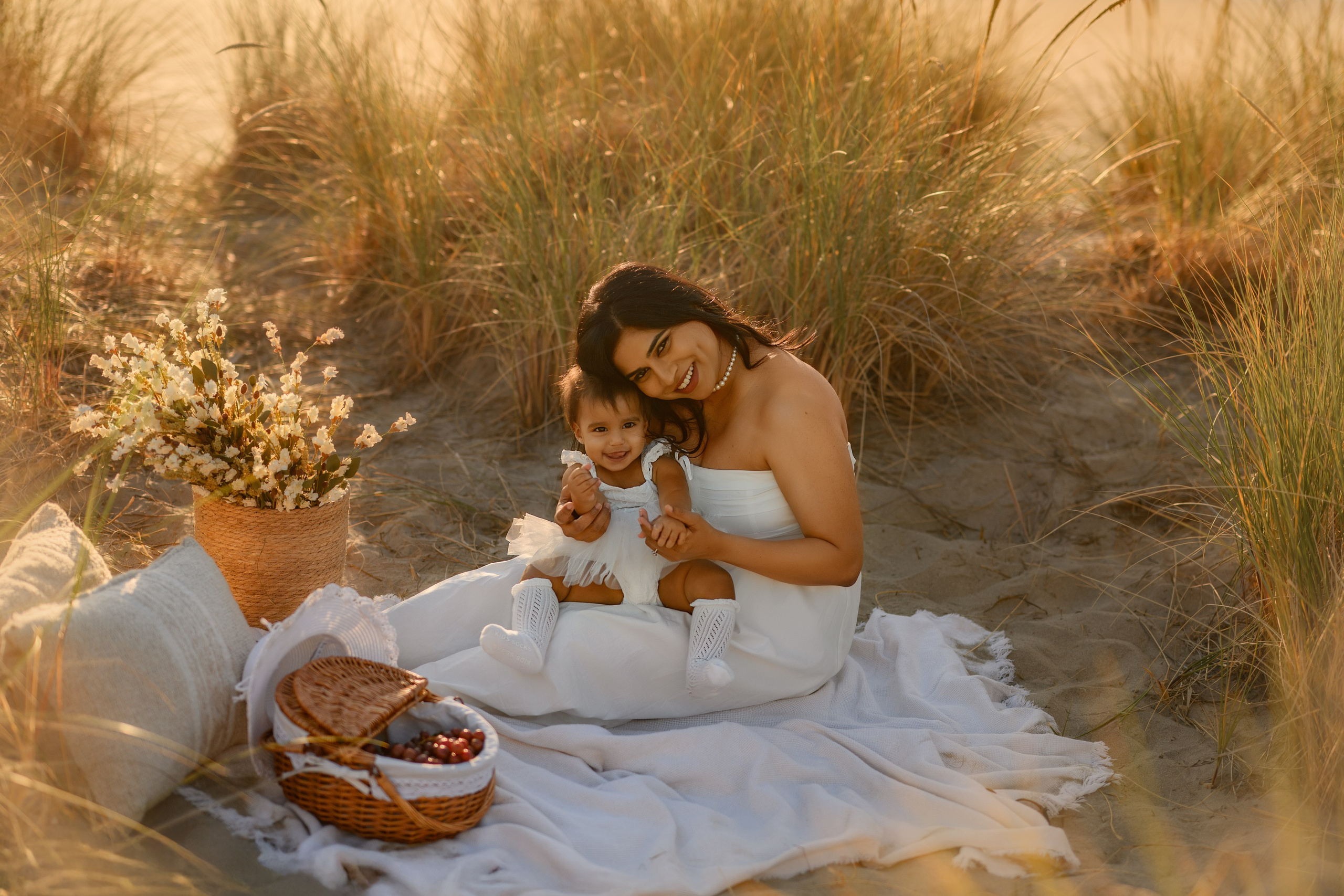 Praveena’s family. Wedding & family photography in Seattle area. Helen Michelle photographer