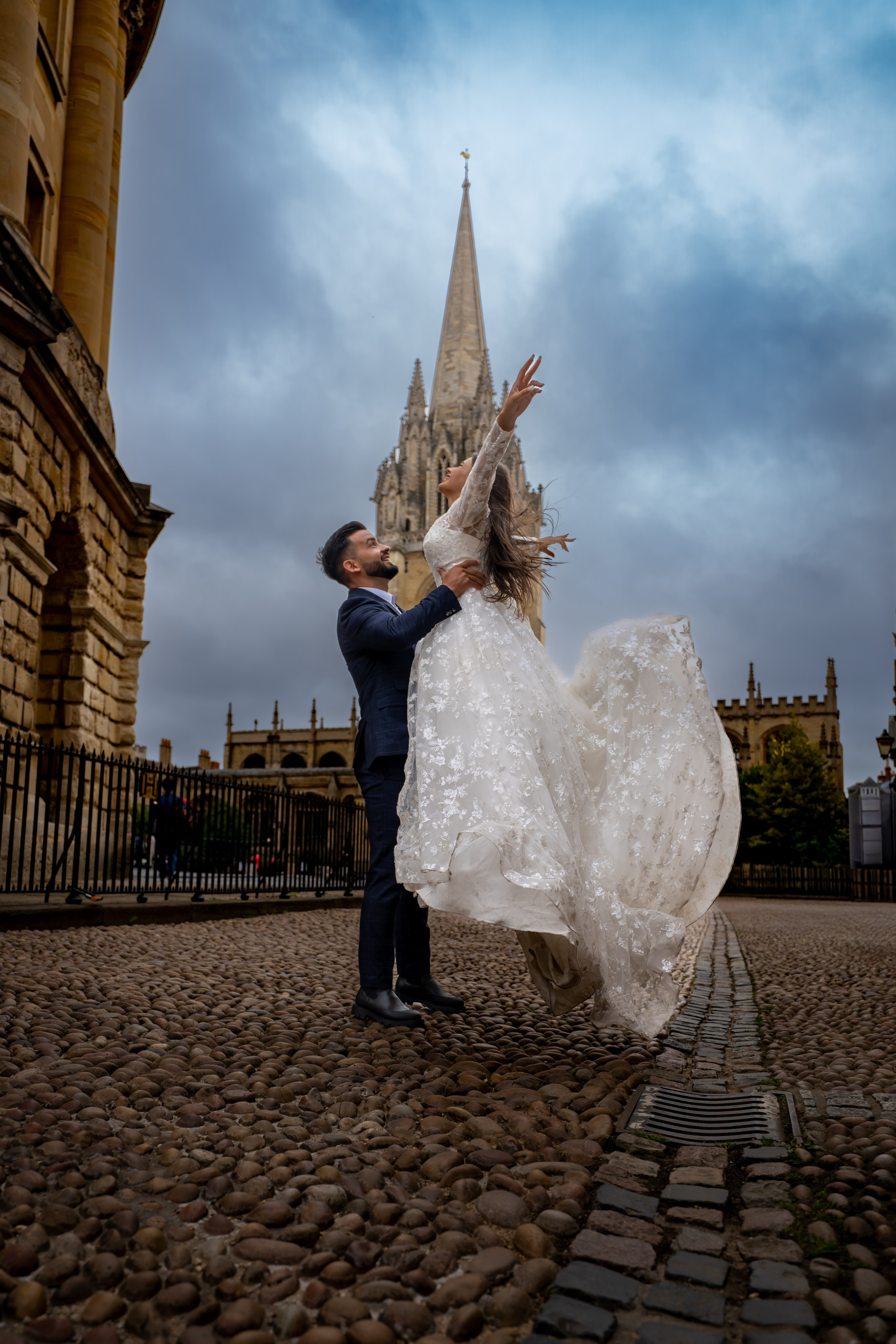 ANDREI & ANDREEA -trash the dress. Main