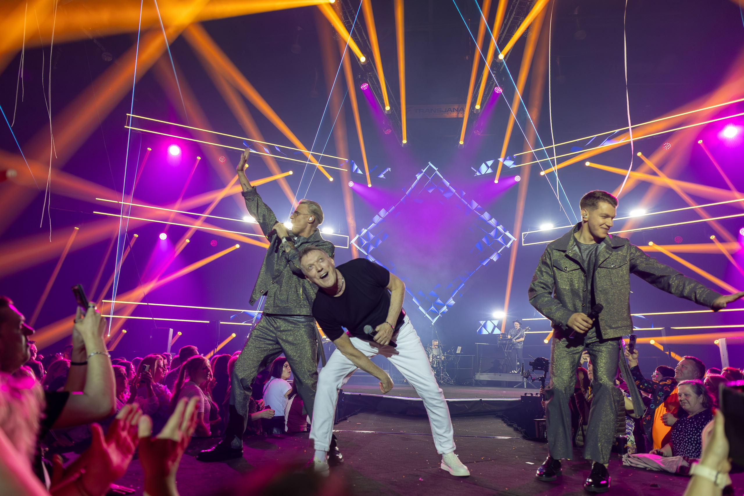 Renginių fotografija. Viviphotography.lt — asmeninės bei komercinės fotosesijos, švenčių bei renginių fotografija visoje Lietuvoje