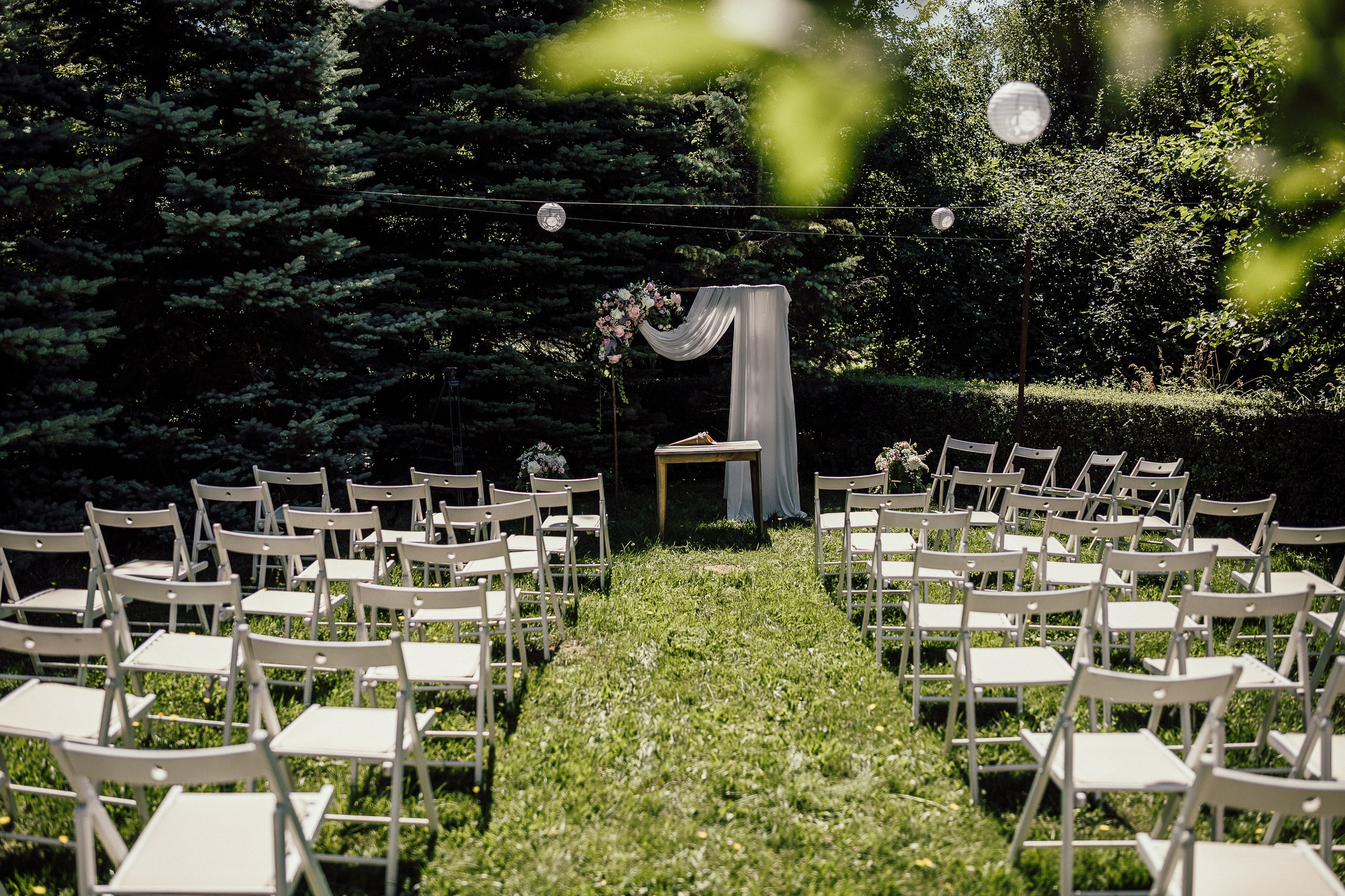 Nunta în aer liber RustiQ Garden - Fotograf Nuntă. Horatiu Fat: Fotograf si Videograf Profesionist Nunta Cluj-Napoca