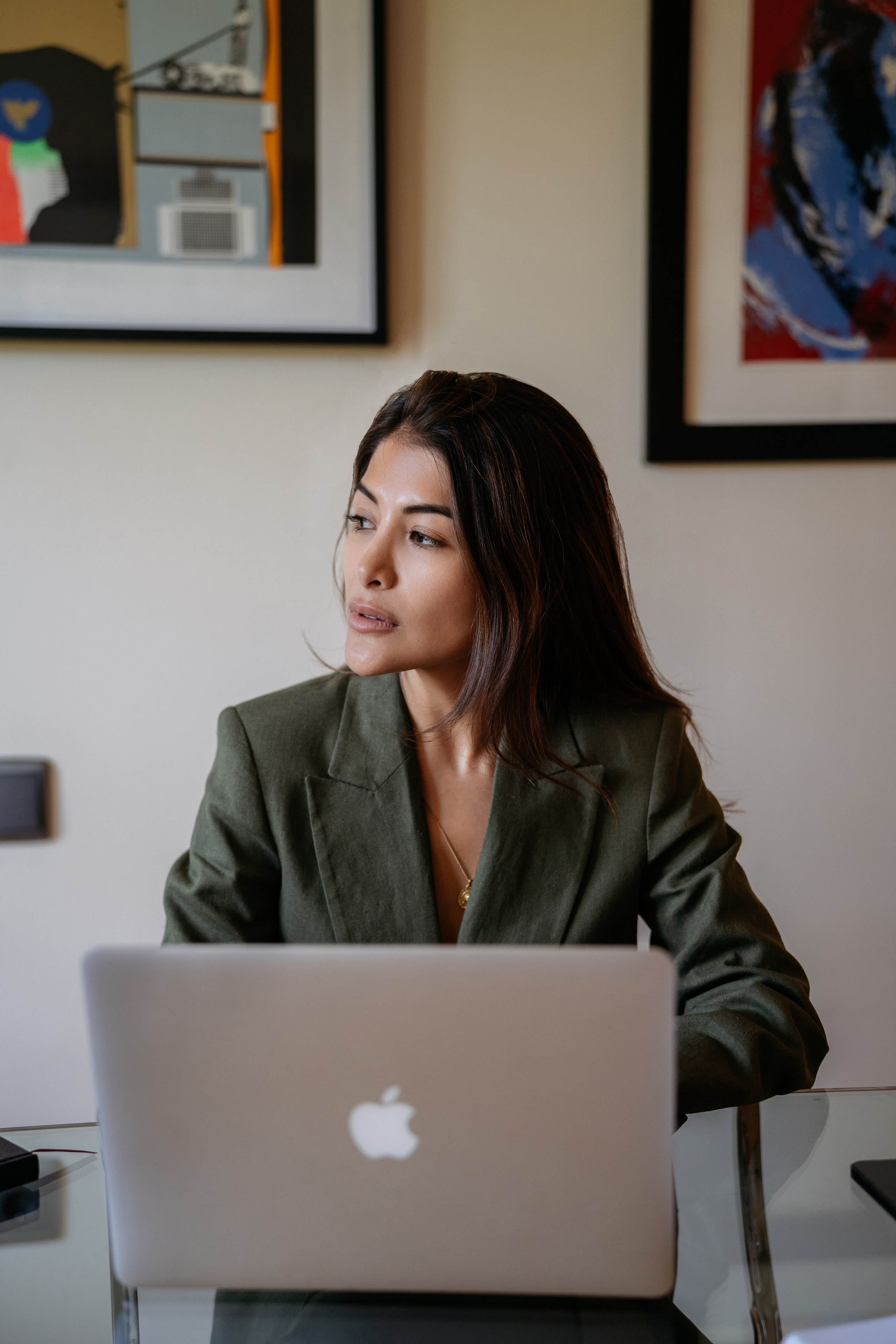 Business portraits photographer Madrid. Photographer in Madrid, Spain. Alyona Belyaninova