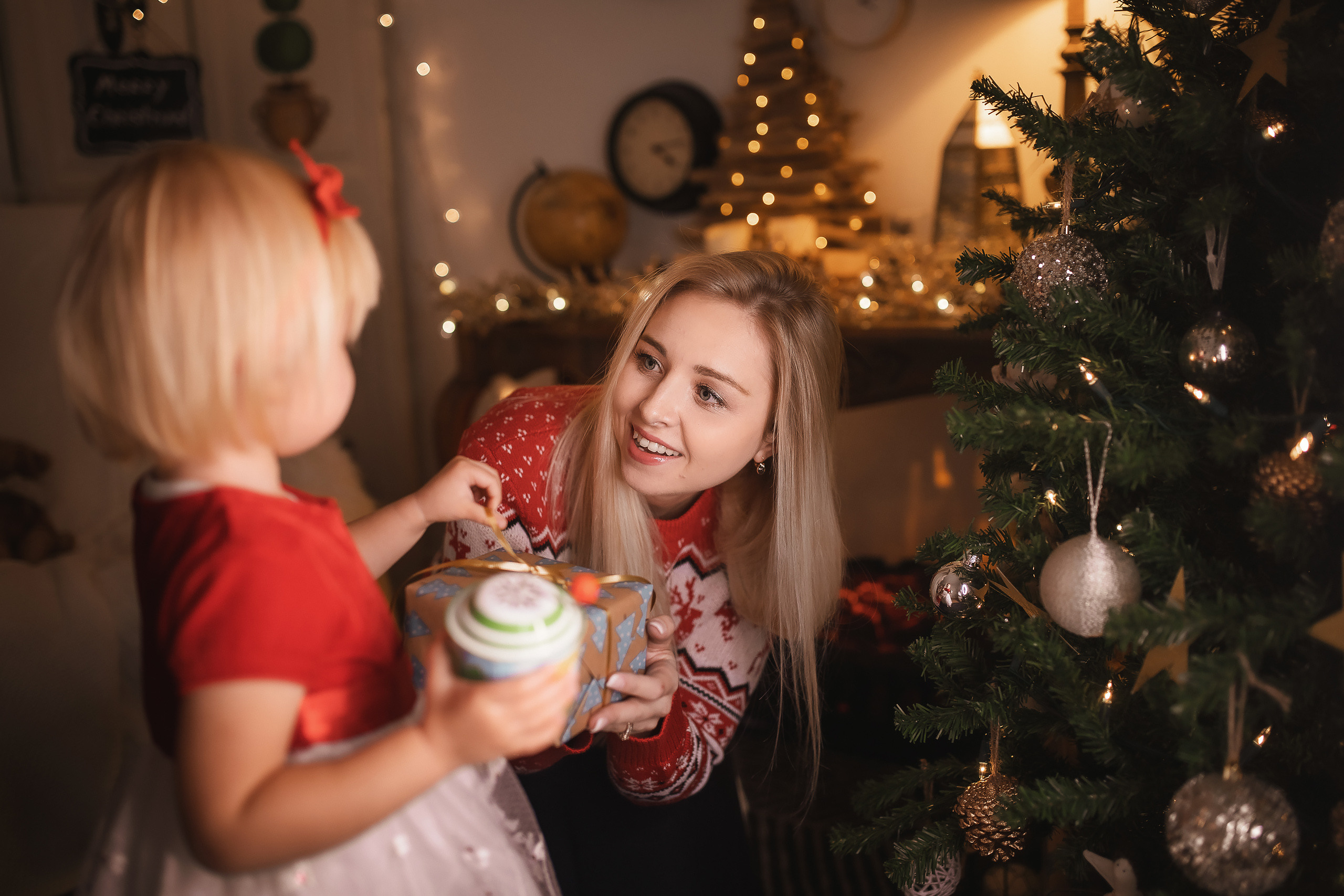 11.28.2020 Christmas Family Photoshoot 6. Wedding family event photographer in Chicago Nick Yushevich