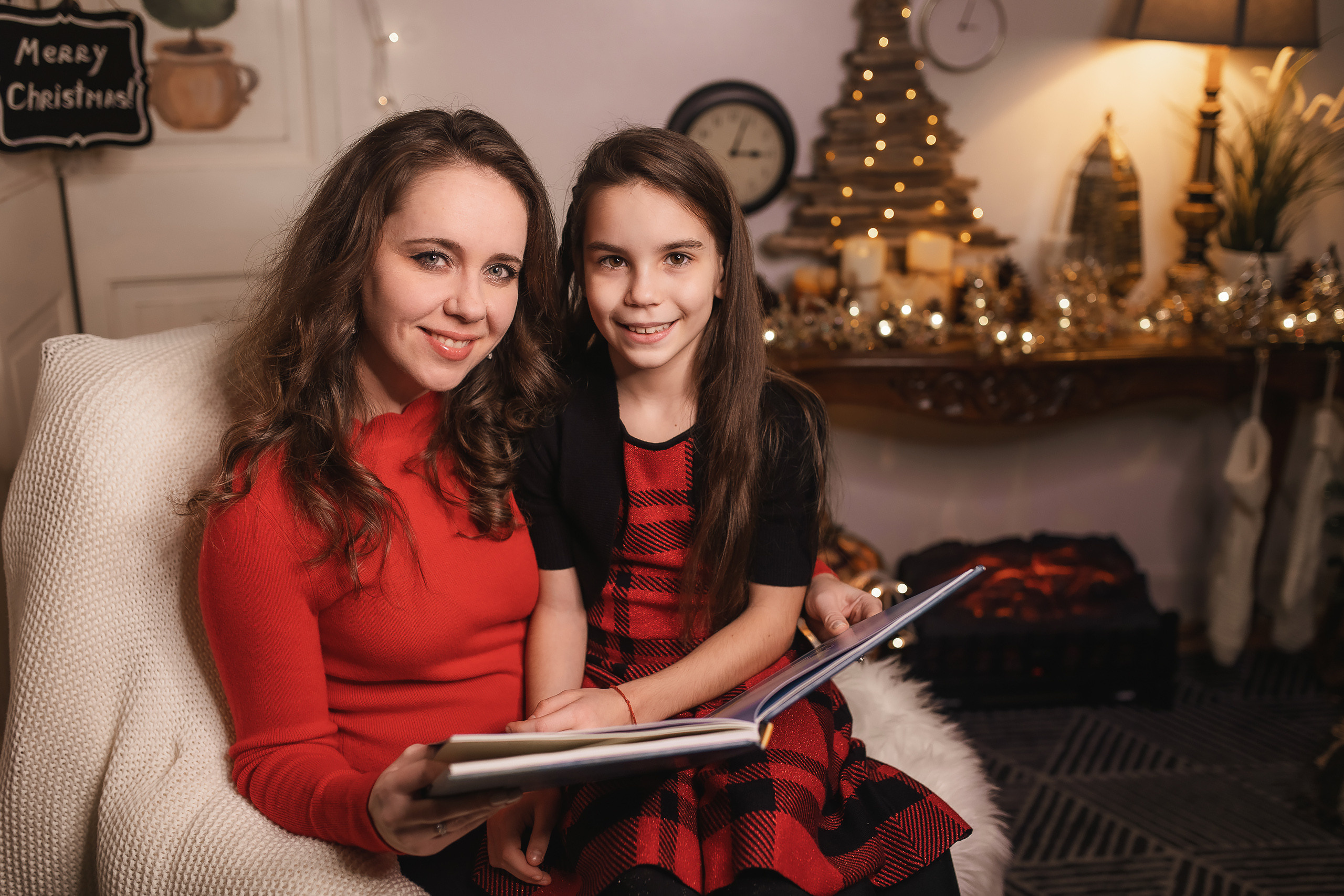 11.28.2020 Christmas Family Photoshoot 5. Wedding family event photographer in Chicago Nick Yushevich