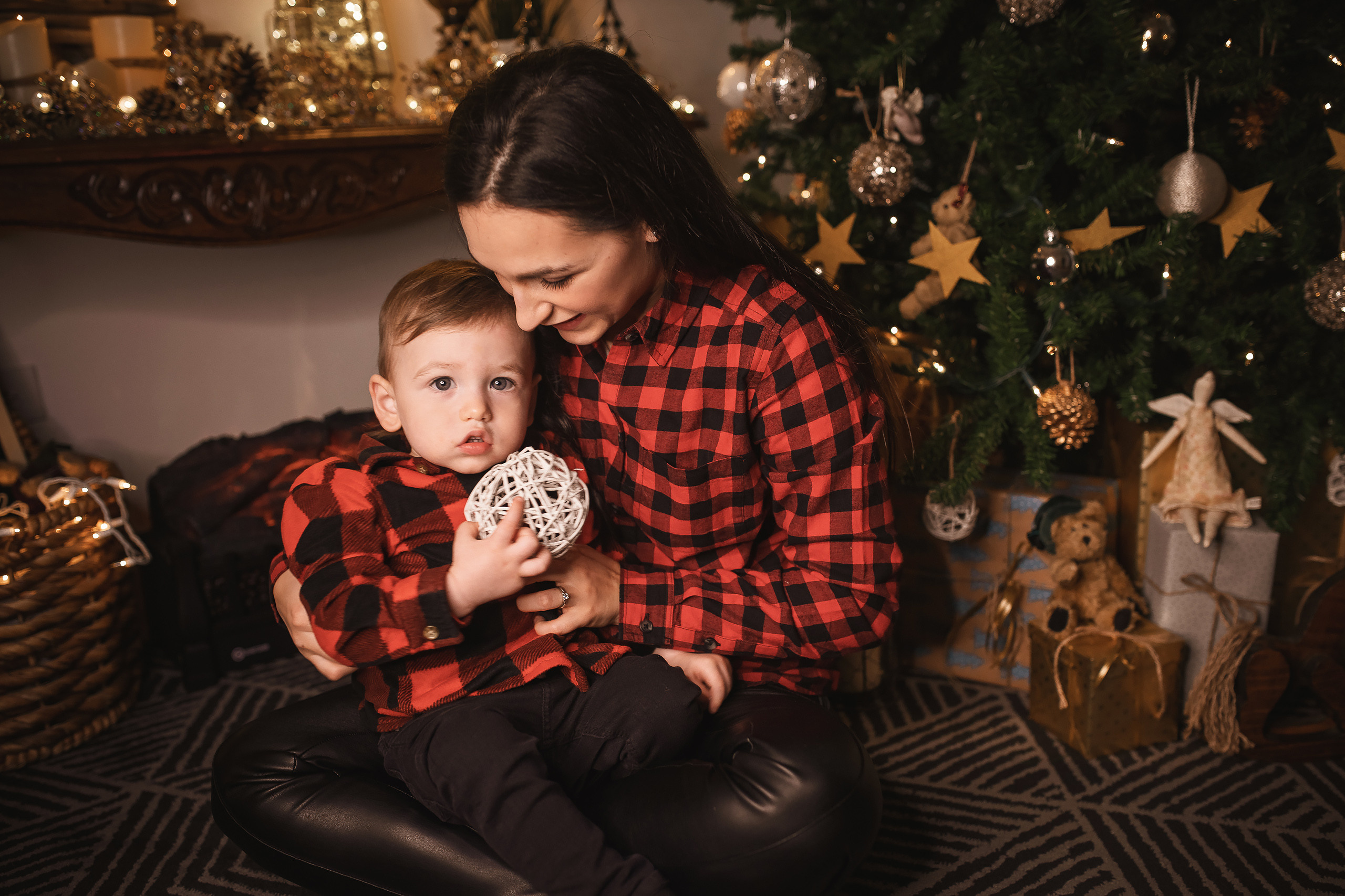 11.29.2020 Christmas Family Photoshoot 9. Wedding family event photographer in Chicago Nick Yushevich