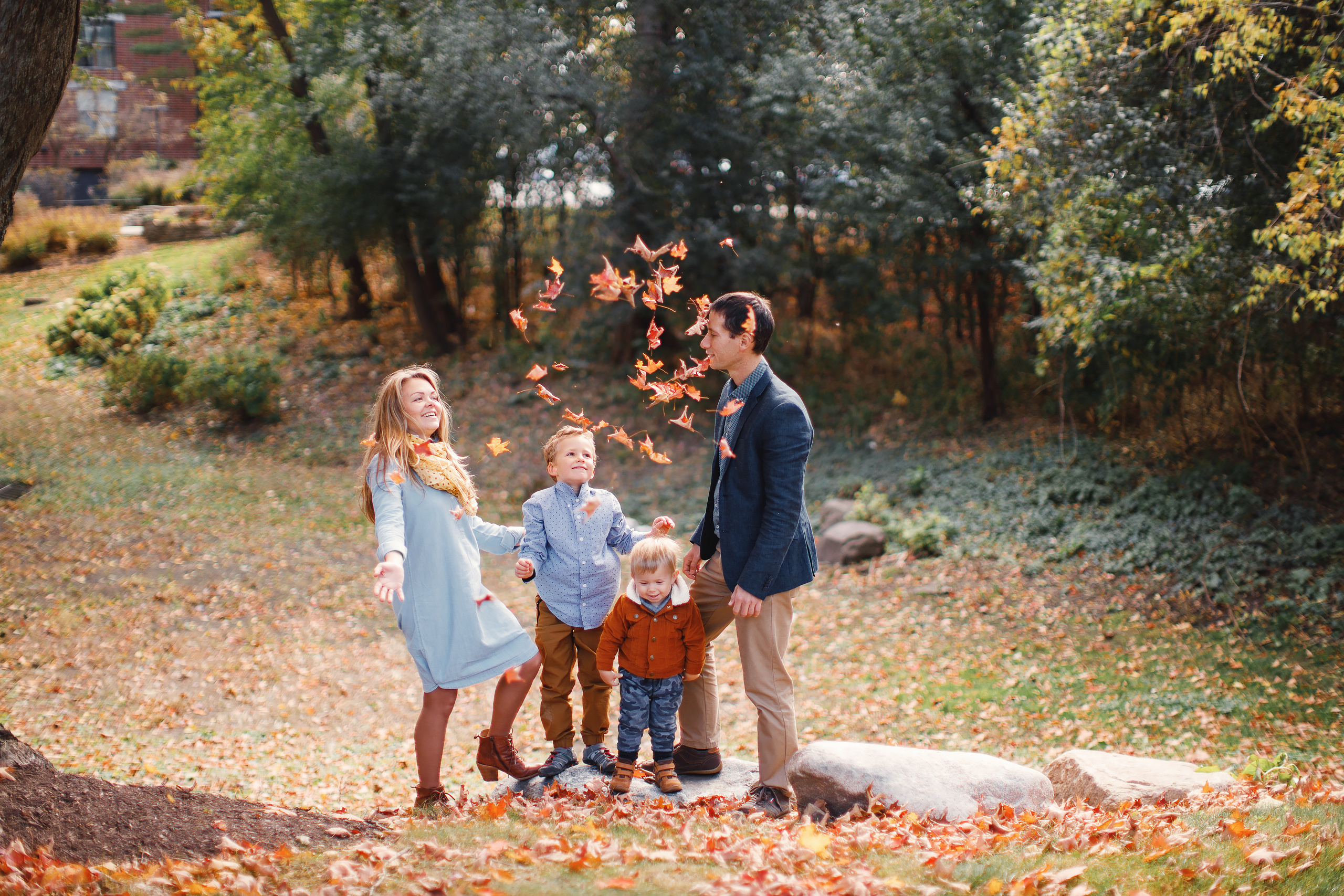 10.17.2020 Family photoshoot. Wedding family event photographer in Chicago Nick Yushevich