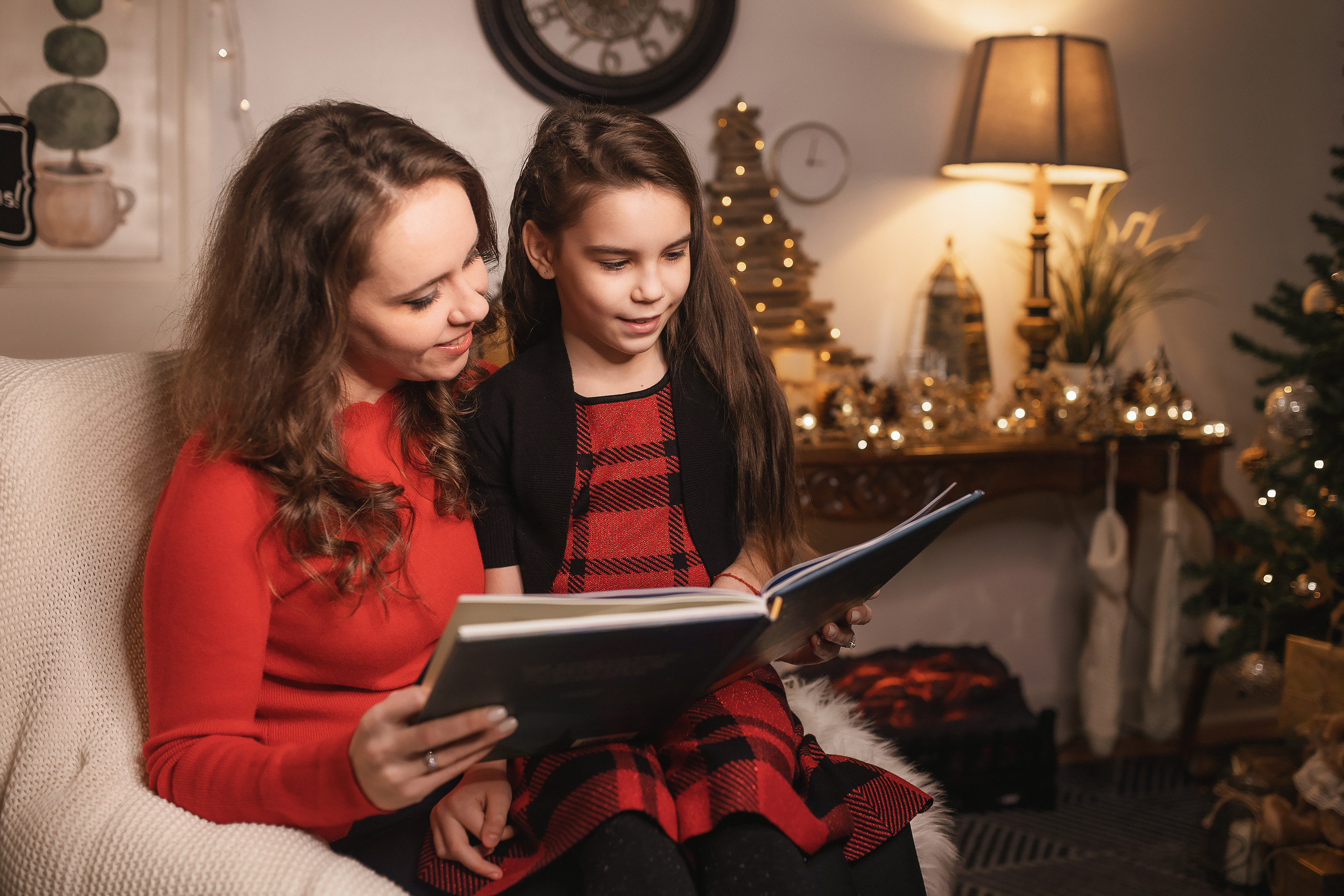 11.28.2020 Christmas Family Photoshoot 5. Wedding family event photographer in Chicago Nick Yushevich