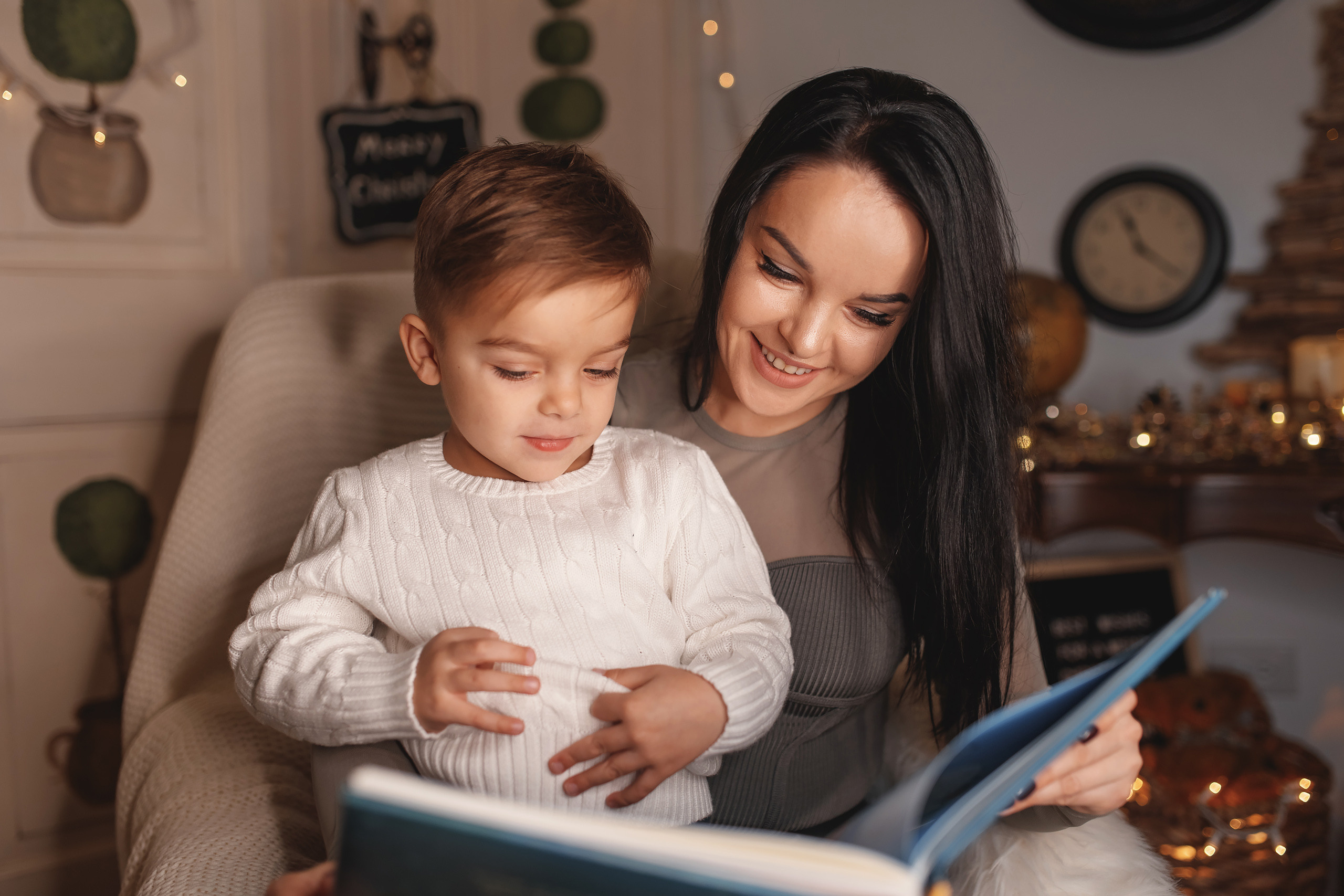 12.13.2020 Christmas Family Photoshoot 21. Wedding family event photographer in Chicago Nick Yushevich