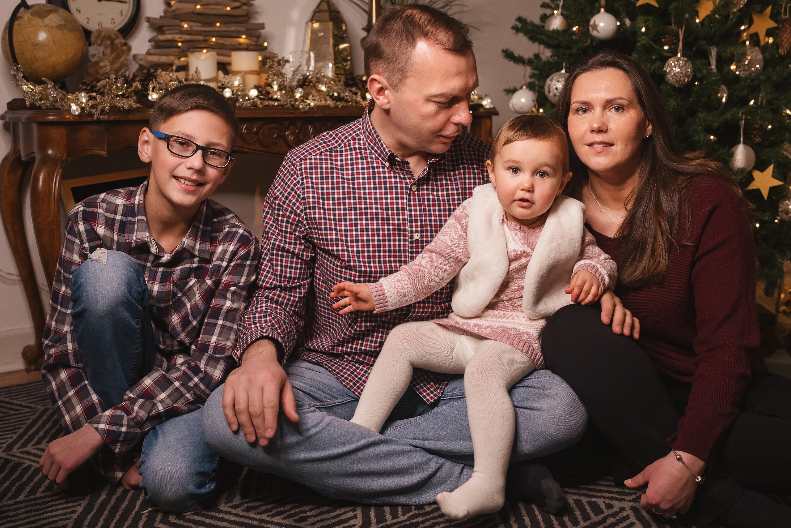 12.06.2020 Christmas Family Photoshoot 16. Wedding family event photographer in Chicago Nick Yushevich