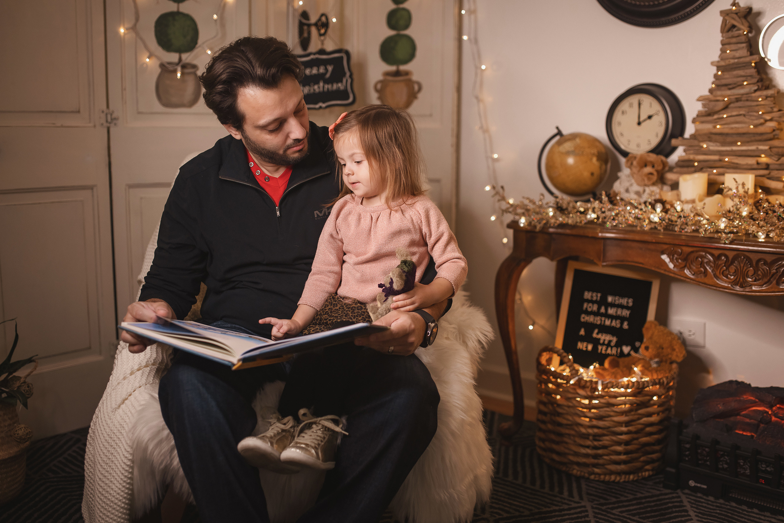 12.06.2020 Christmas Family Photoshoot 18. Wedding family event photographer in Chicago Nick Yushevich