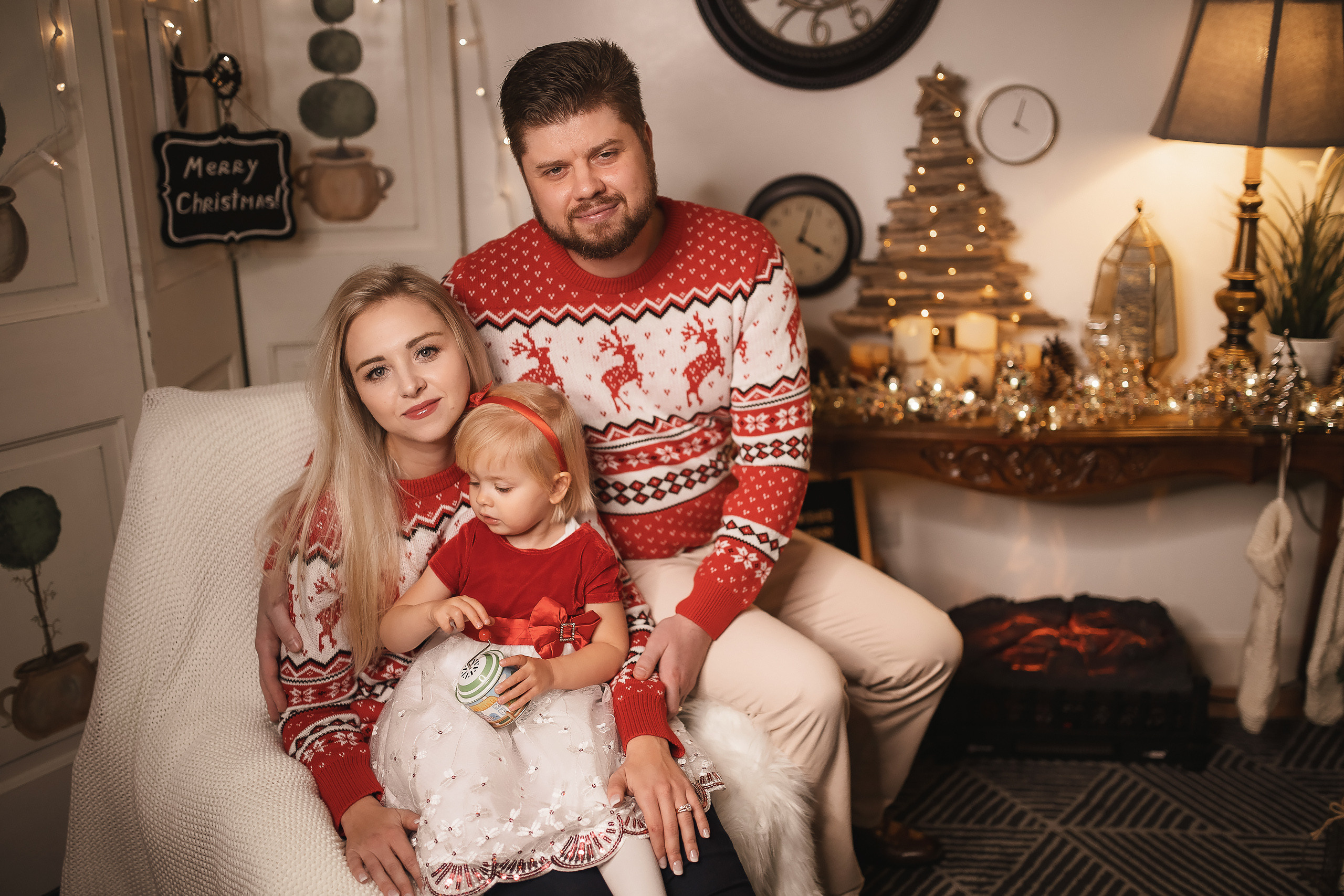 11.28.2020 Christmas Family Photoshoot 6. Wedding family event photographer in Chicago Nick Yushevich