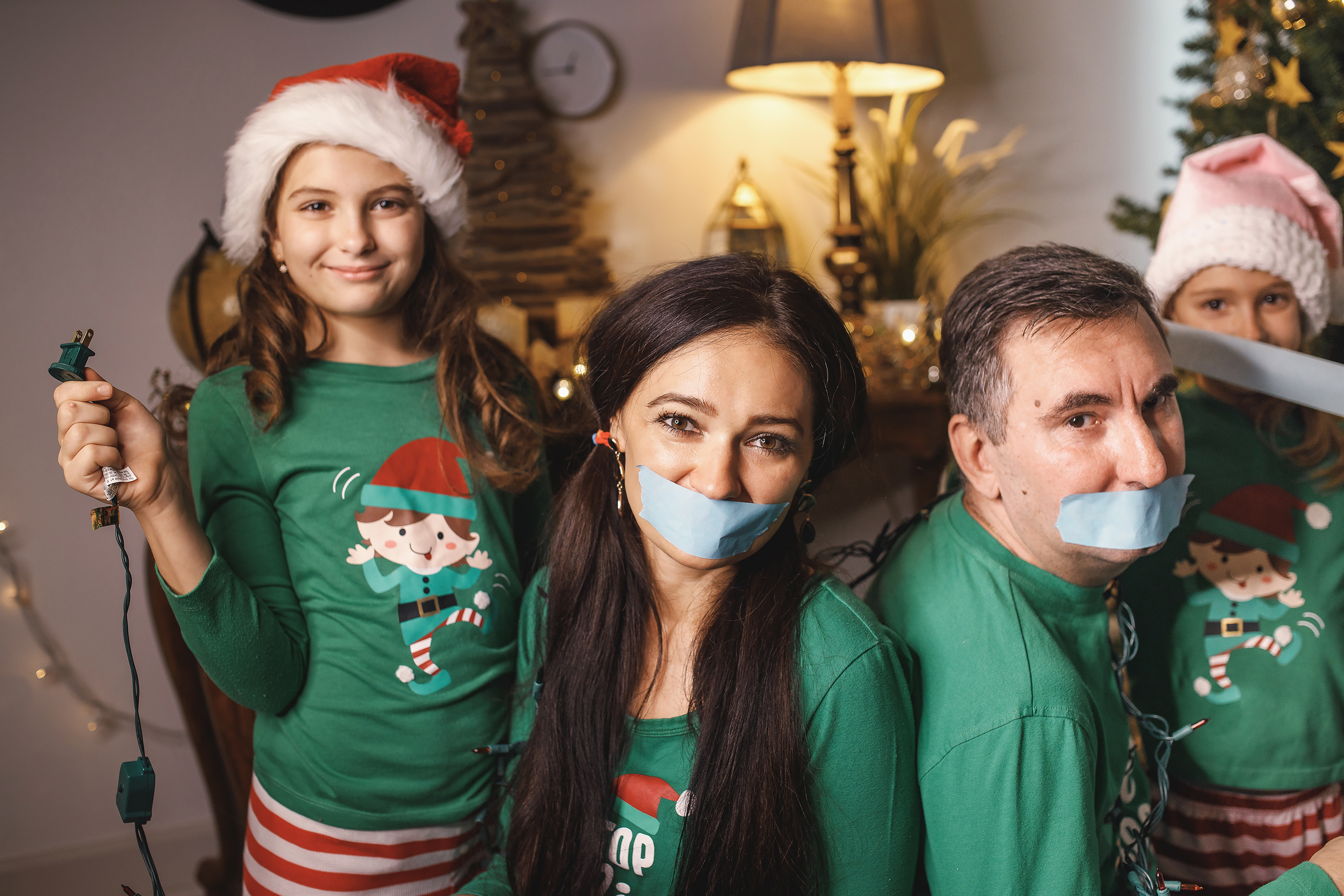 11.22.2020 Christmas Family Photoshoot 4. Wedding family event photographer in Chicago Nick Yushevich