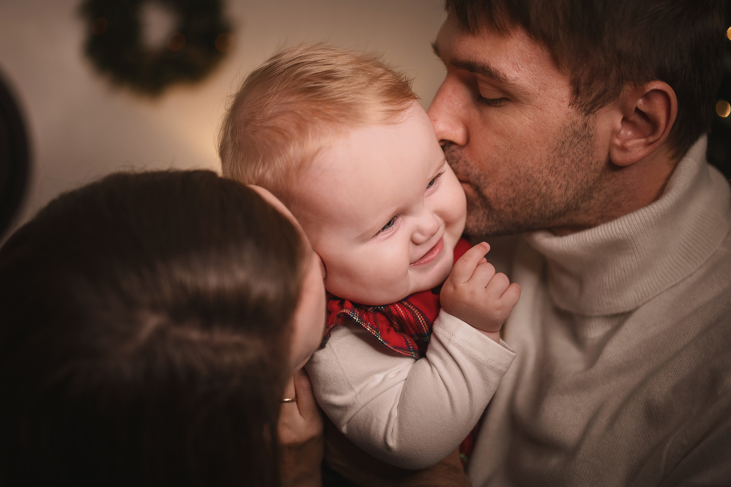 12.05.2020 Christmas Family Photoshoot 11. Wedding family event photographer in Chicago Nick Yushevich