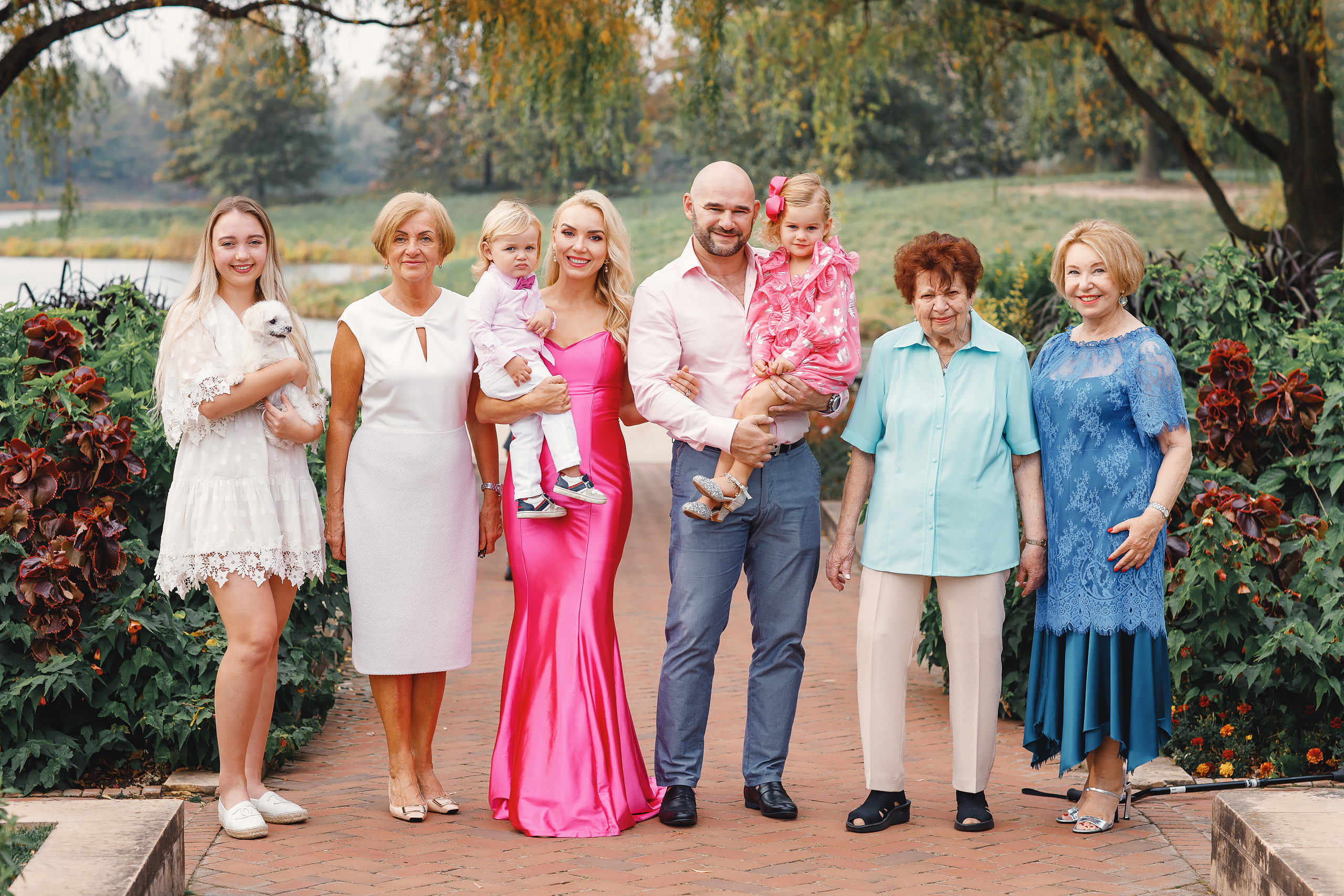 10.09.2020 Family photoshoot. Wedding family event photographer in Chicago Nick Yushevich