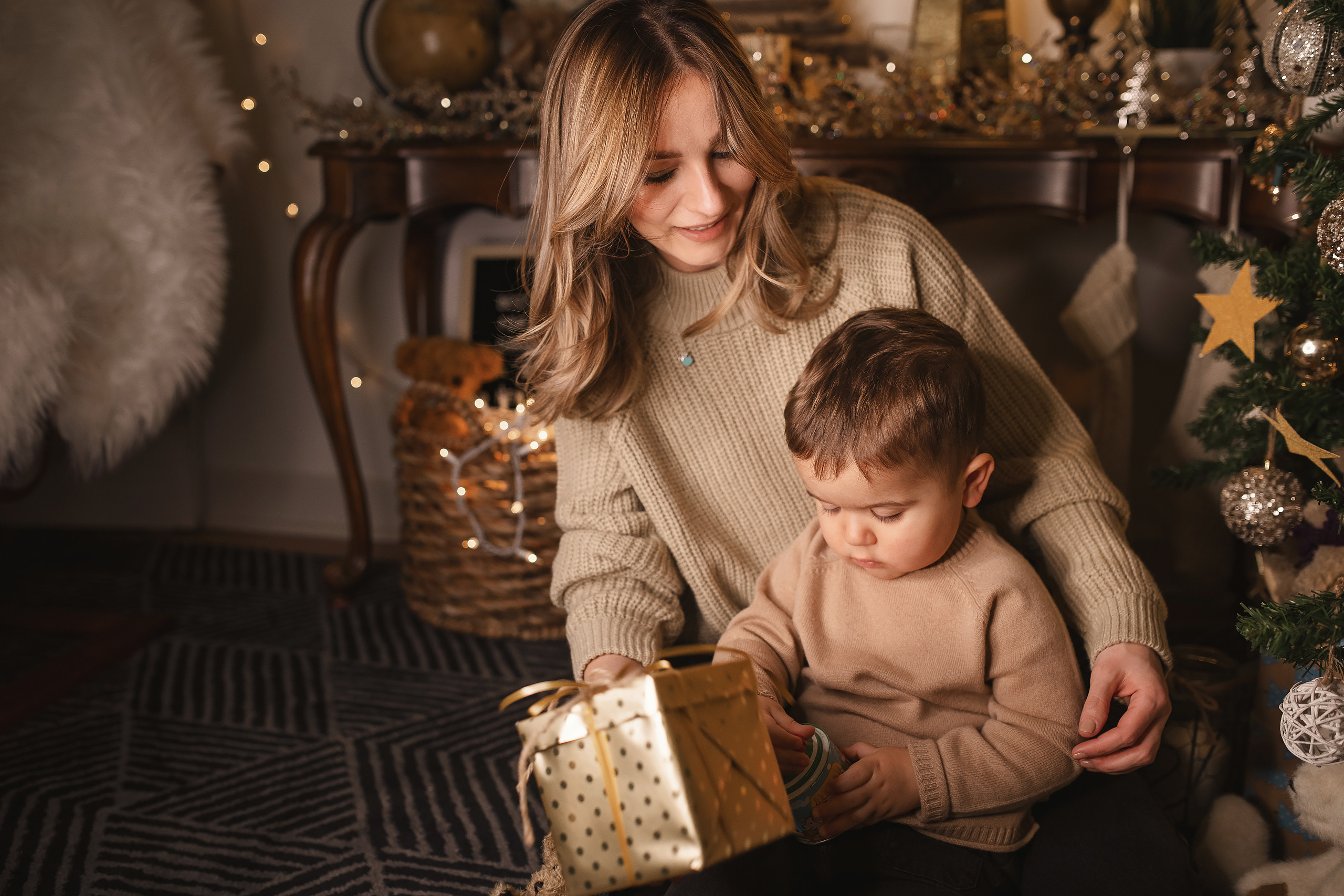 12.05.2020 Christmas Family Photoshoot 15. Wedding family event photographer in Chicago Nick Yushevich