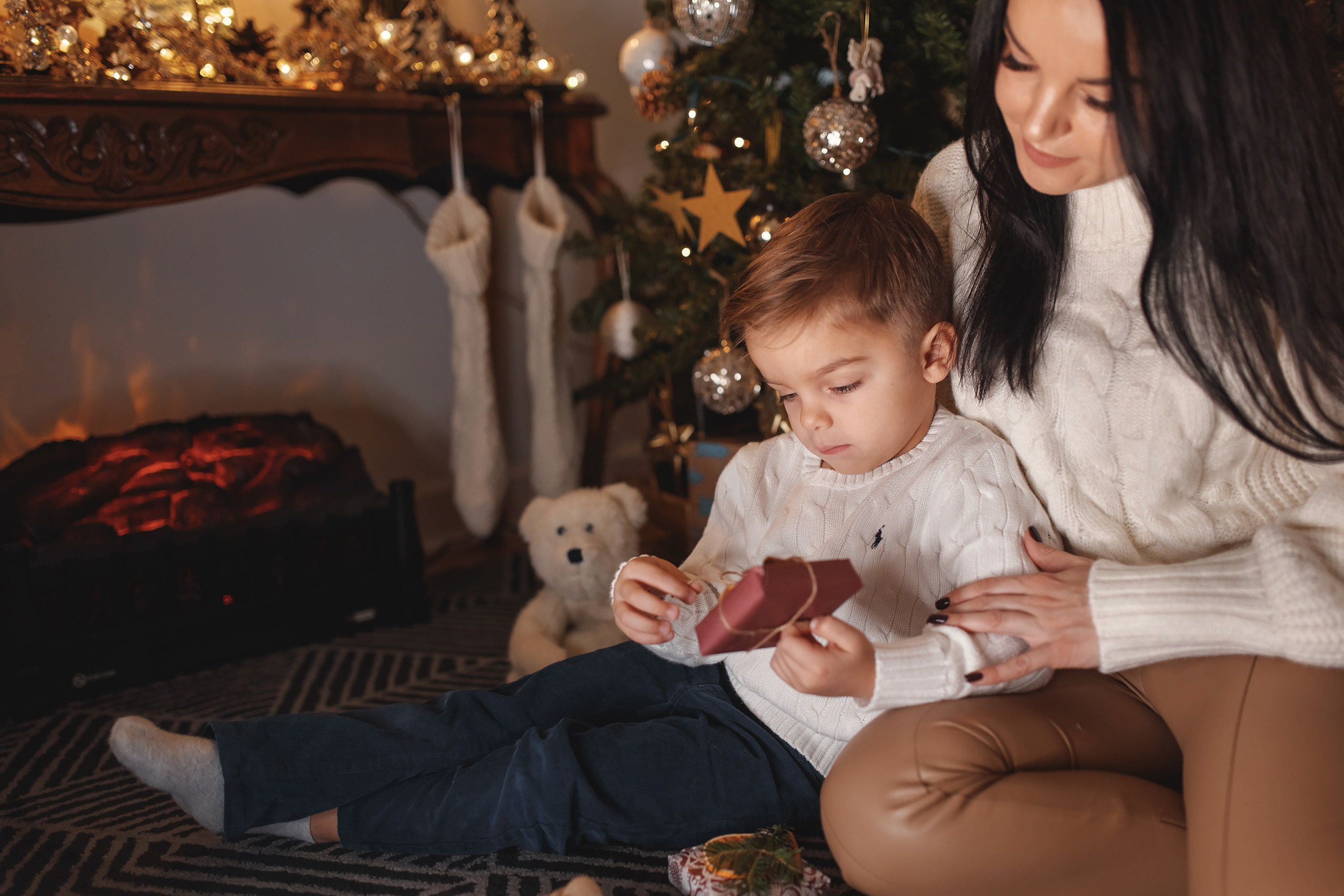 12.13.2020 Christmas Family Photoshoot 21. Wedding family event photographer in Chicago Nick Yushevich