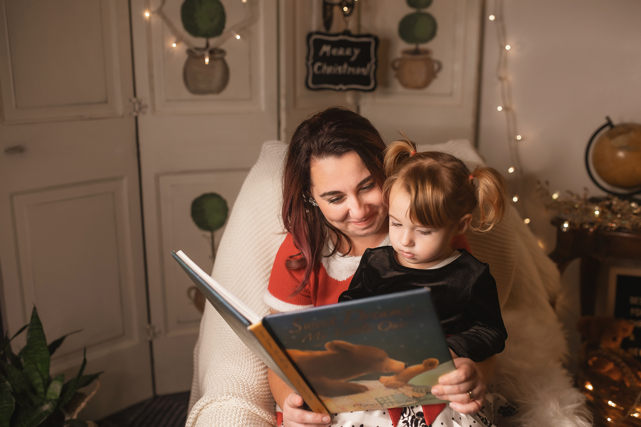 11.28.2020 Christmas Family Photoshoot 7. Wedding family event photographer in Chicago Nick Yushevich