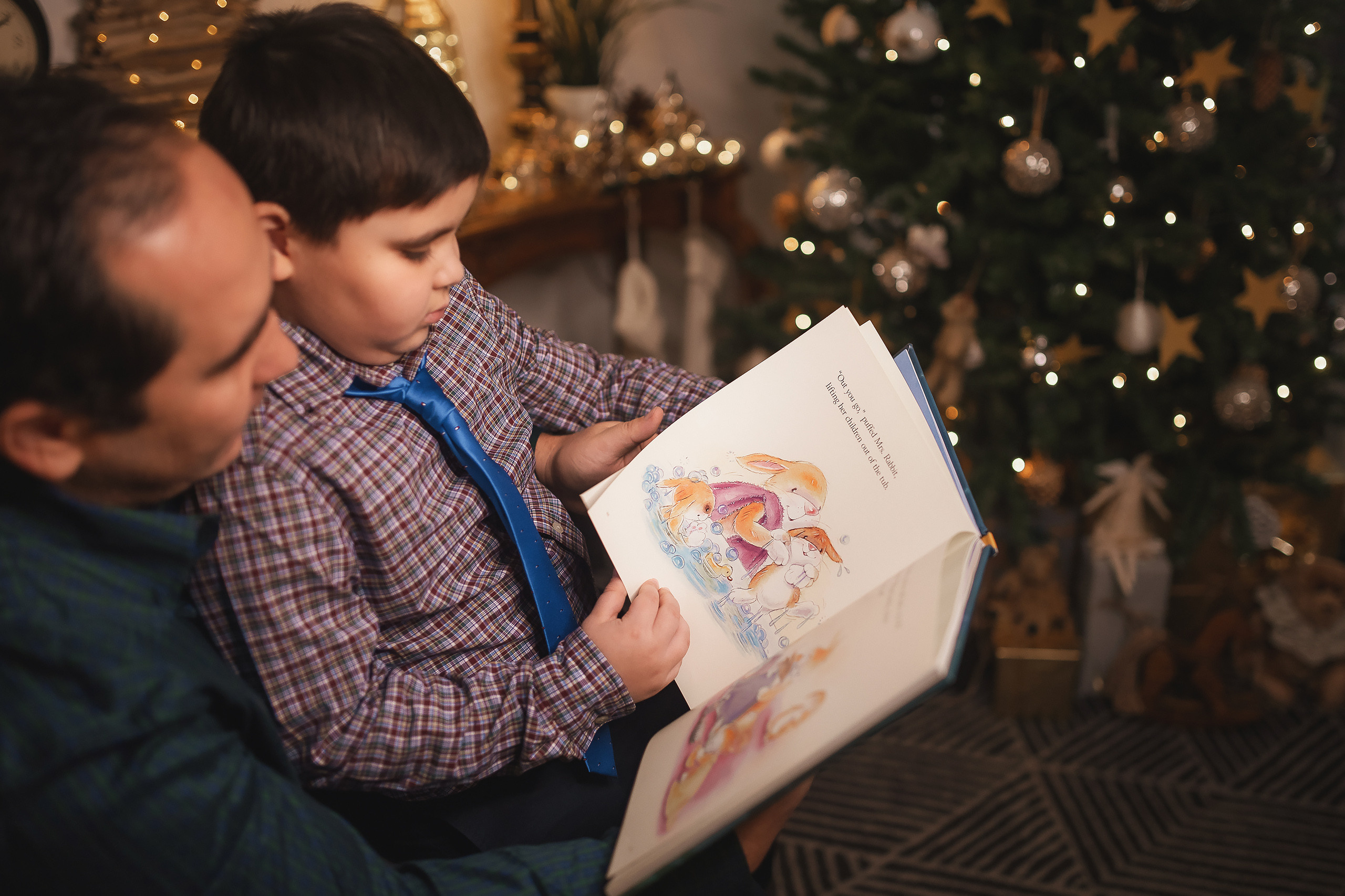 11.29.2020 Christmas Family Photoshoot 8. Wedding family event photographer in Chicago Nick Yushevich