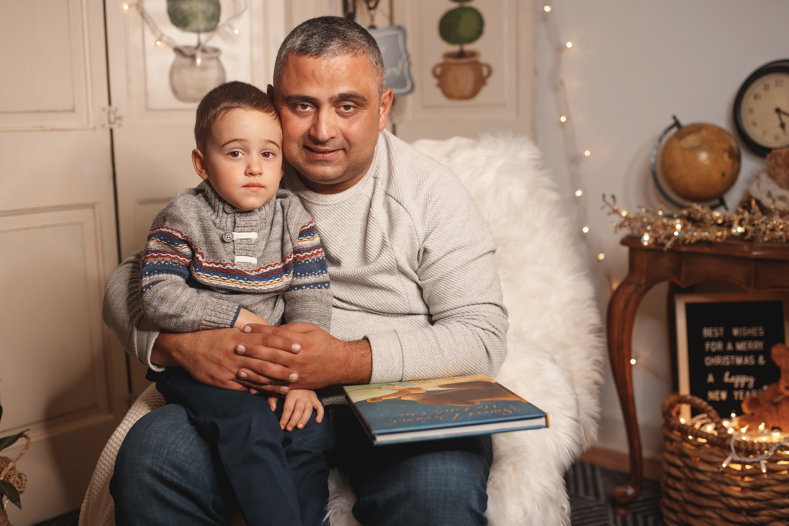 12.11.2020 Christmas Family Photoshoot 19. Wedding family event photographer in Chicago Nick Yushevich