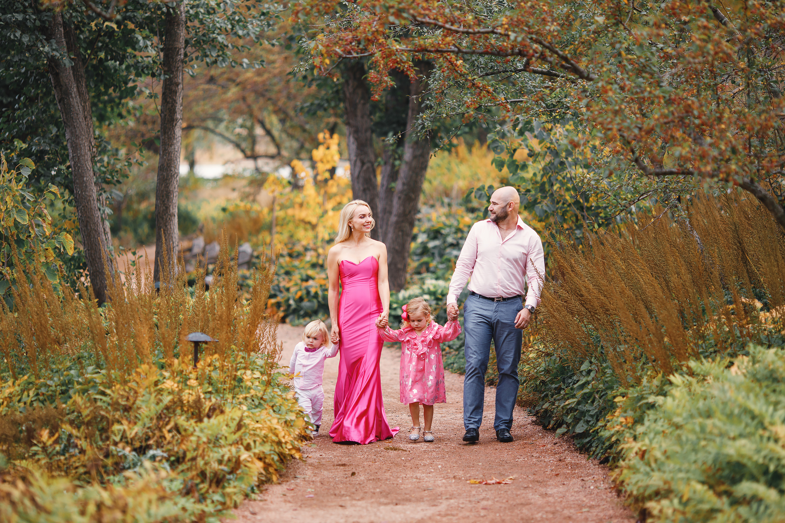 10.09.2020 Family photoshoot. Wedding family event photographer in Chicago Nick Yushevich