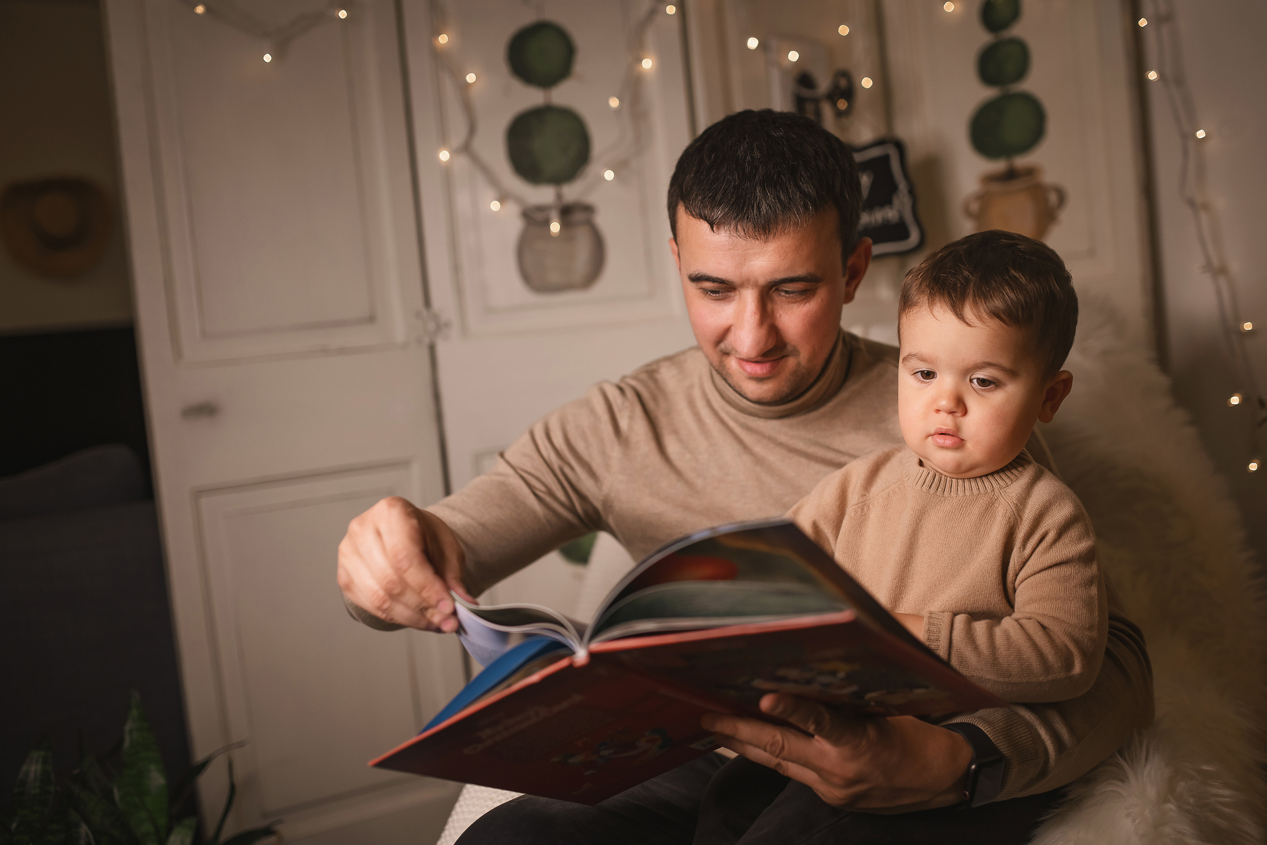 12.05.2020 Christmas Family Photoshoot 15. Wedding family event photographer in Chicago Nick Yushevich