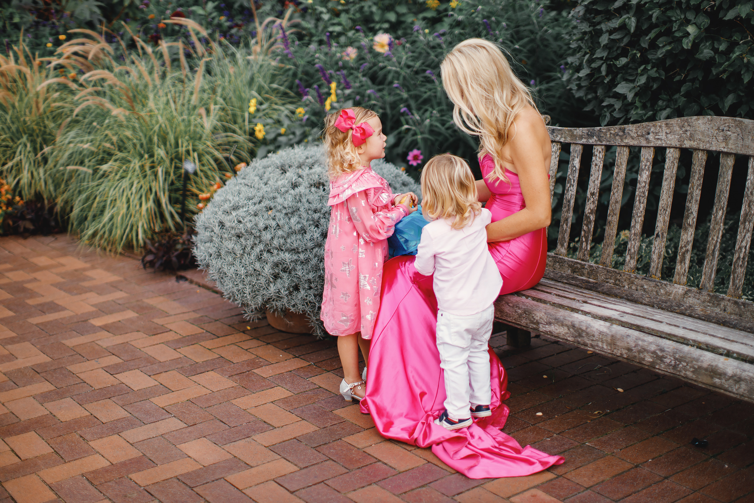 10.09.2020 Family photoshoot. Wedding family event photographer in Chicago Nick Yushevich