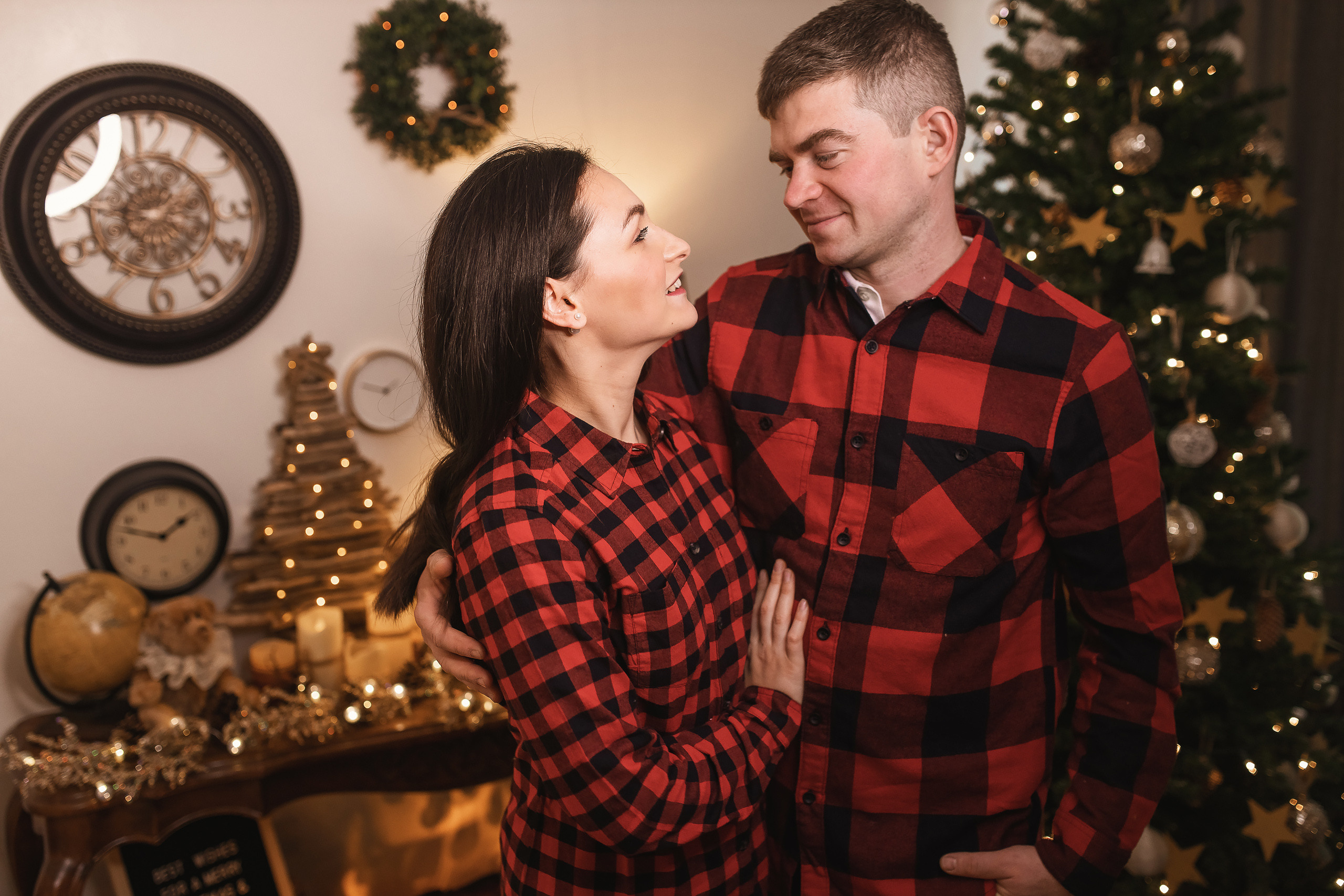 11.29.2020 Christmas Family Photoshoot 9. Wedding family event photographer in Chicago Nick Yushevich