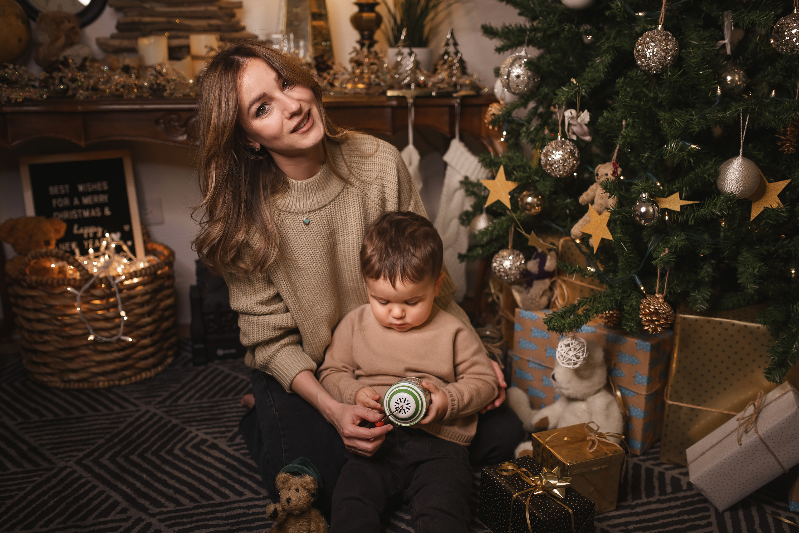 12.05.2020 Christmas Family Photoshoot 15. Wedding family event photographer in Chicago Nick Yushevich