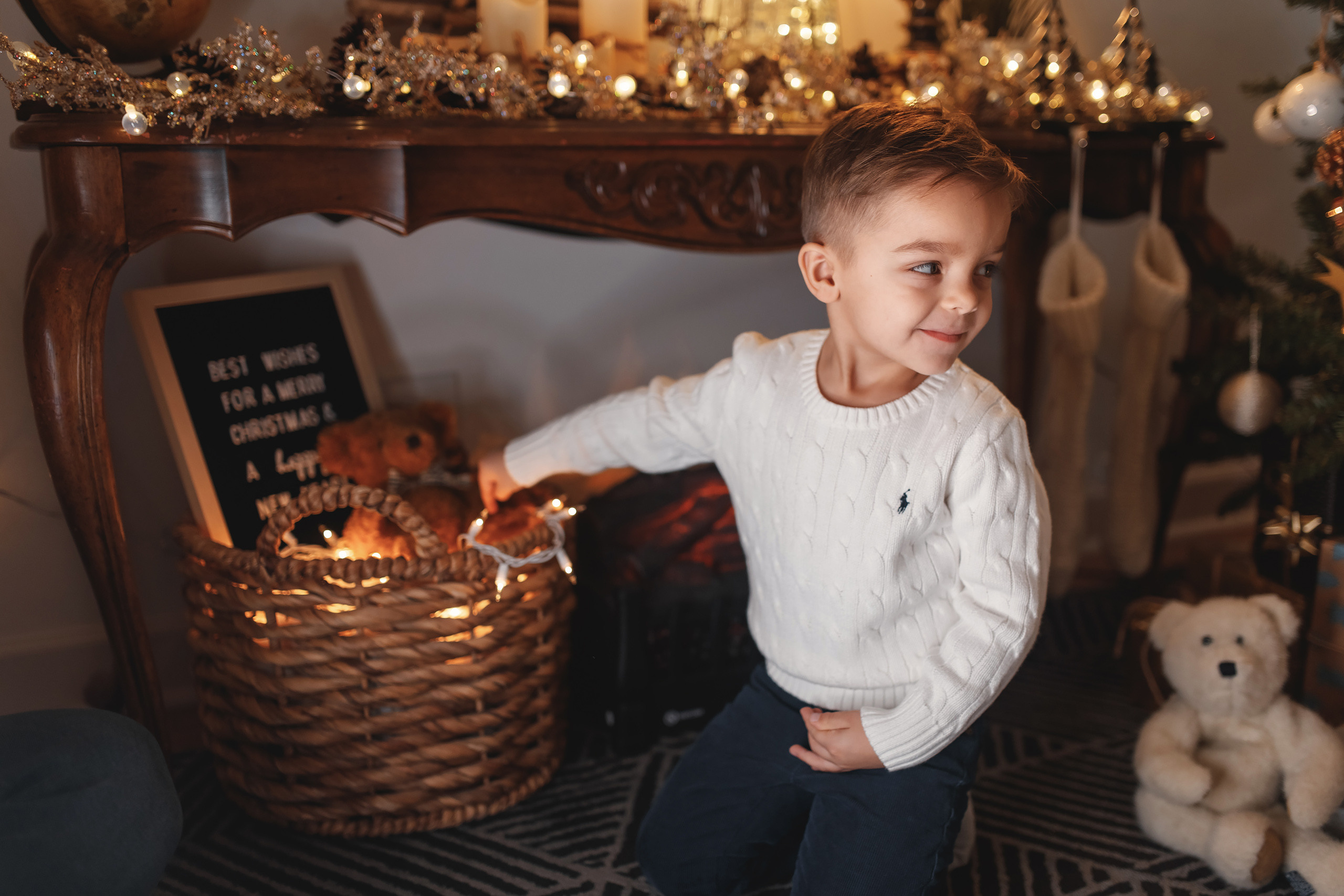 12.13.2020 Christmas Family Photoshoot 21. Wedding family event photographer in Chicago Nick Yushevich