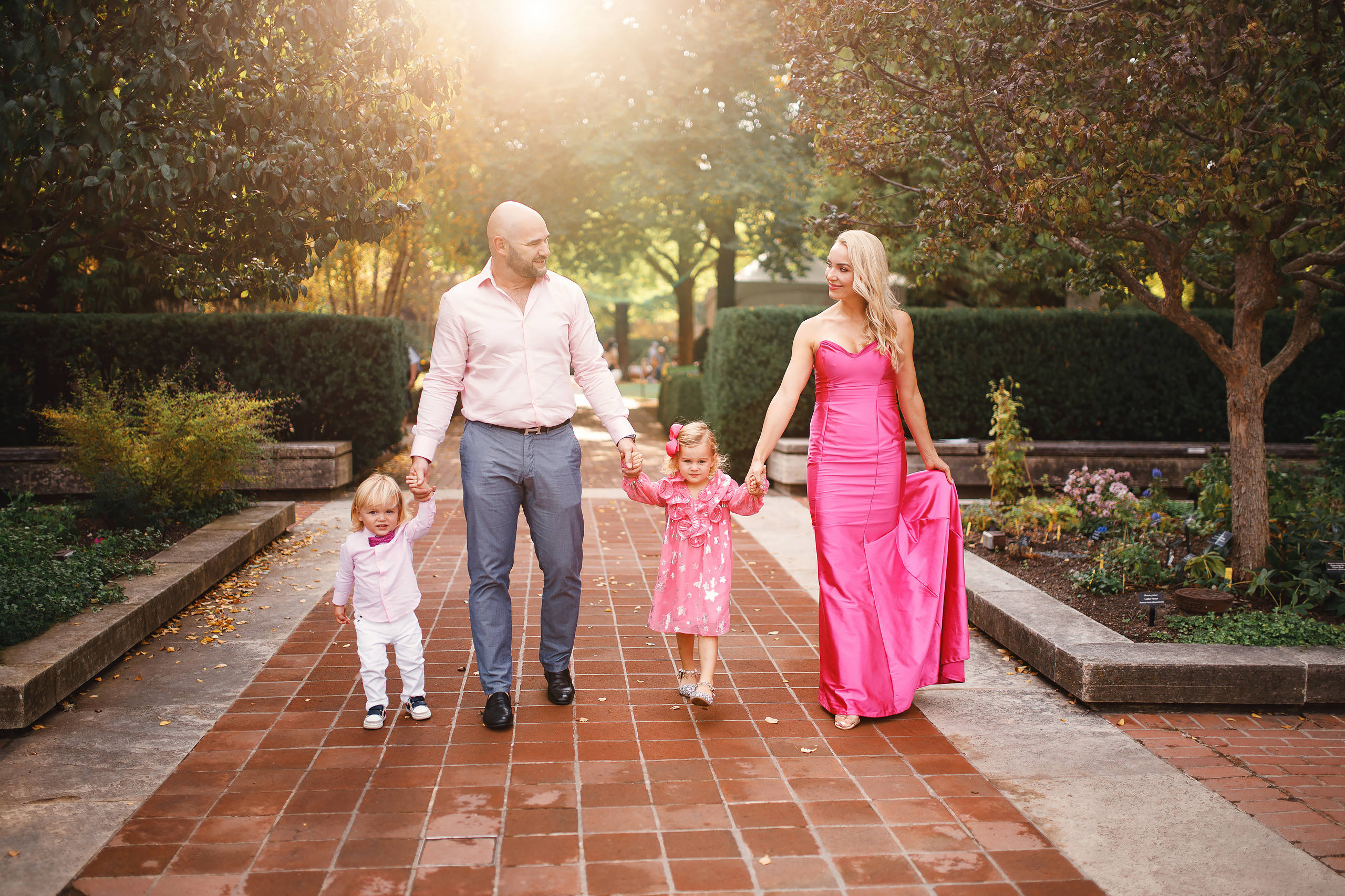 10.09.2020 Family photoshoot. Wedding family event photographer in Chicago Nick Yushevich