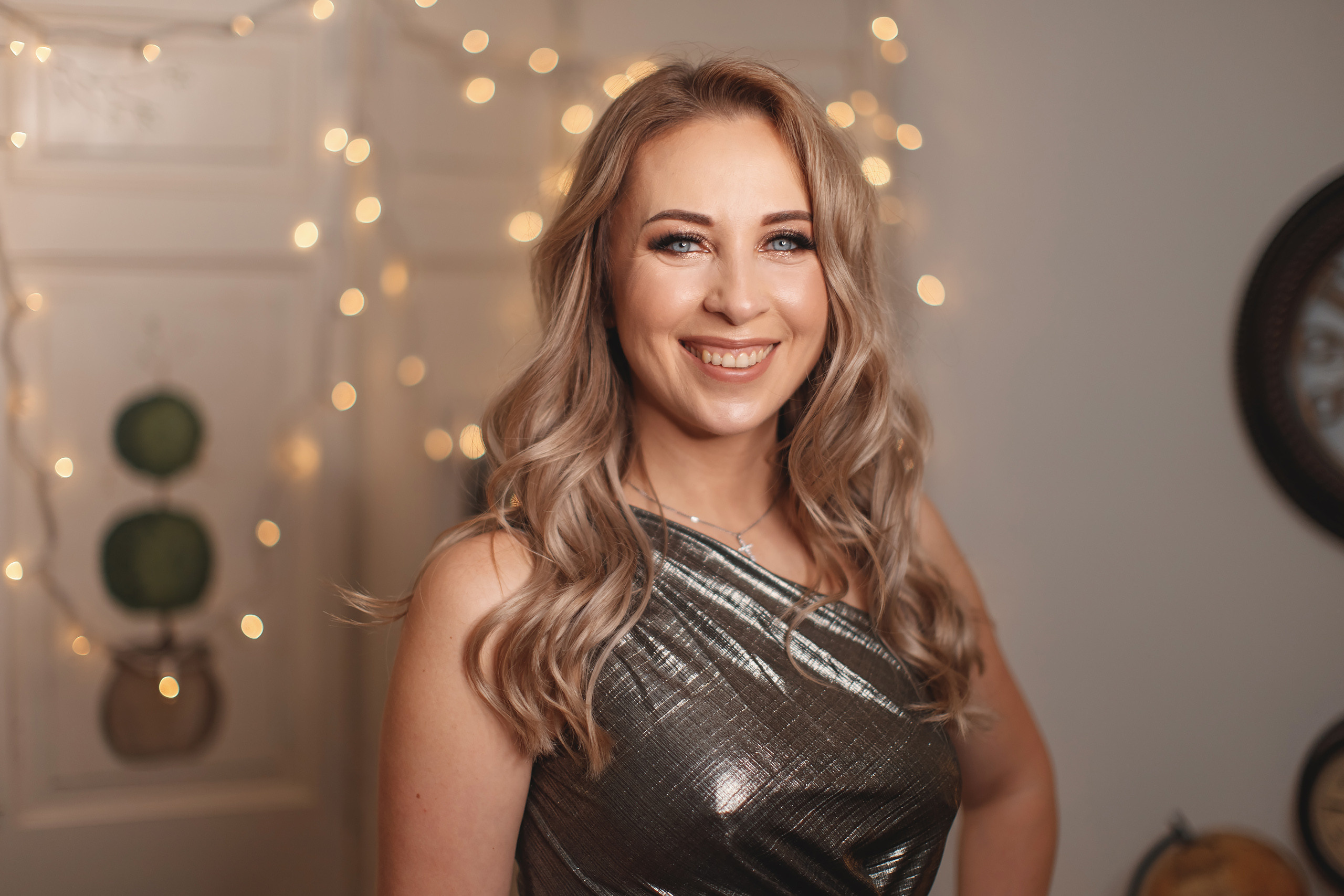 12132020 Christmas Family Photoshoot 20. Wedding family event photographer in Chicago Nick Yushevich