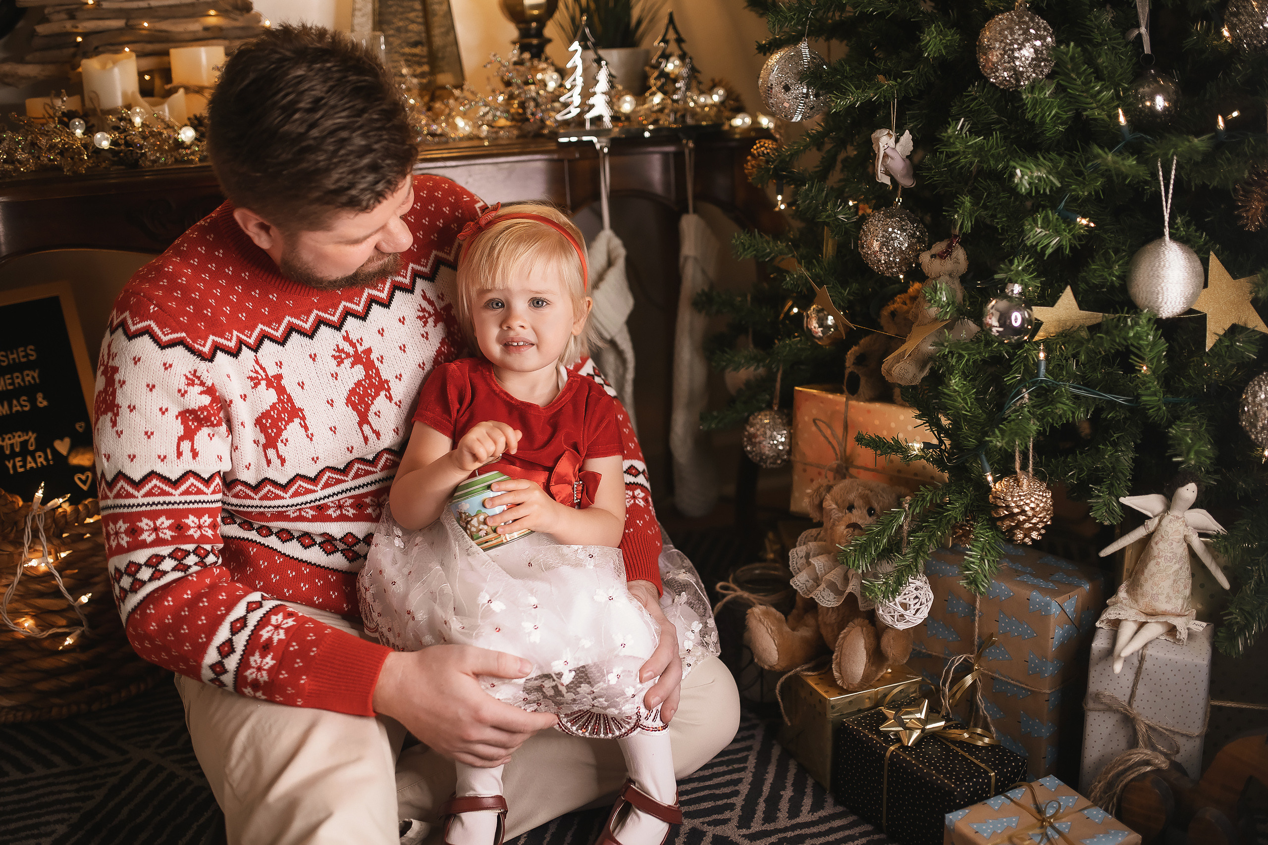 11.28.2020 Christmas Family Photoshoot 6. Wedding family event photographer in Chicago Nick Yushevich