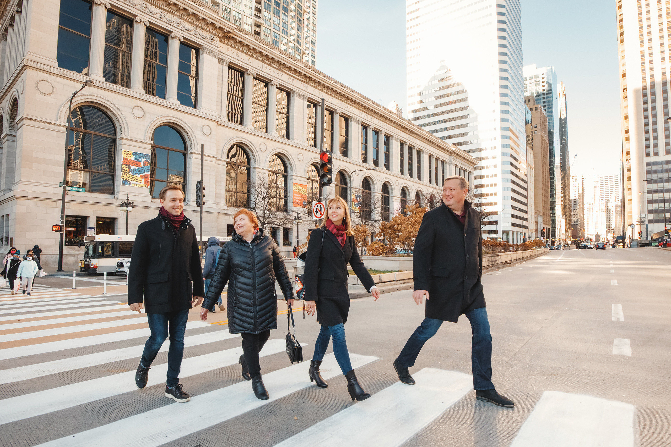 11.28.2020 Family Photoshoot. Wedding family event photographer in Chicago Nick Yushevich