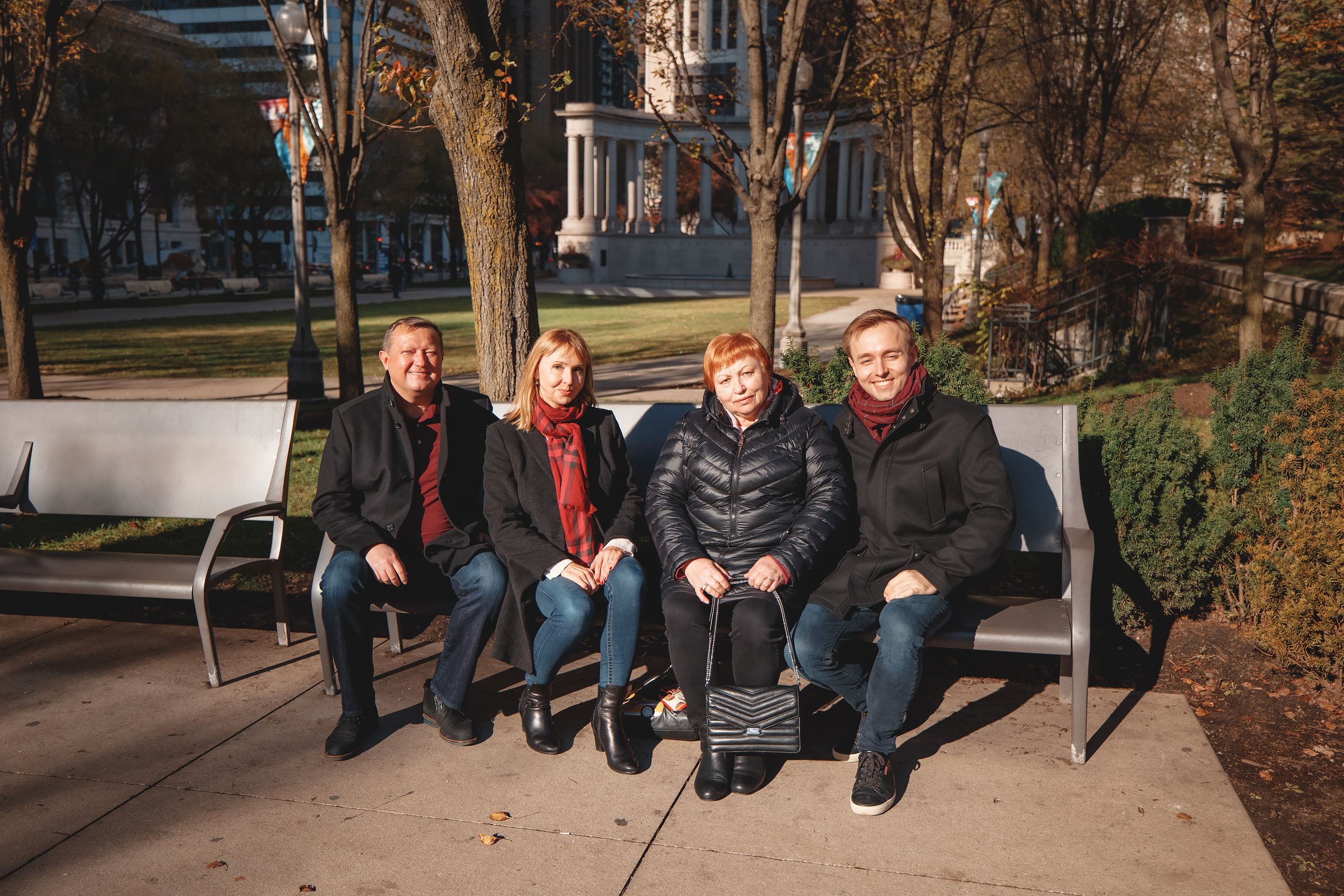 11.28.2020 Family Photoshoot. Wedding family event photographer in Chicago Nick Yushevich