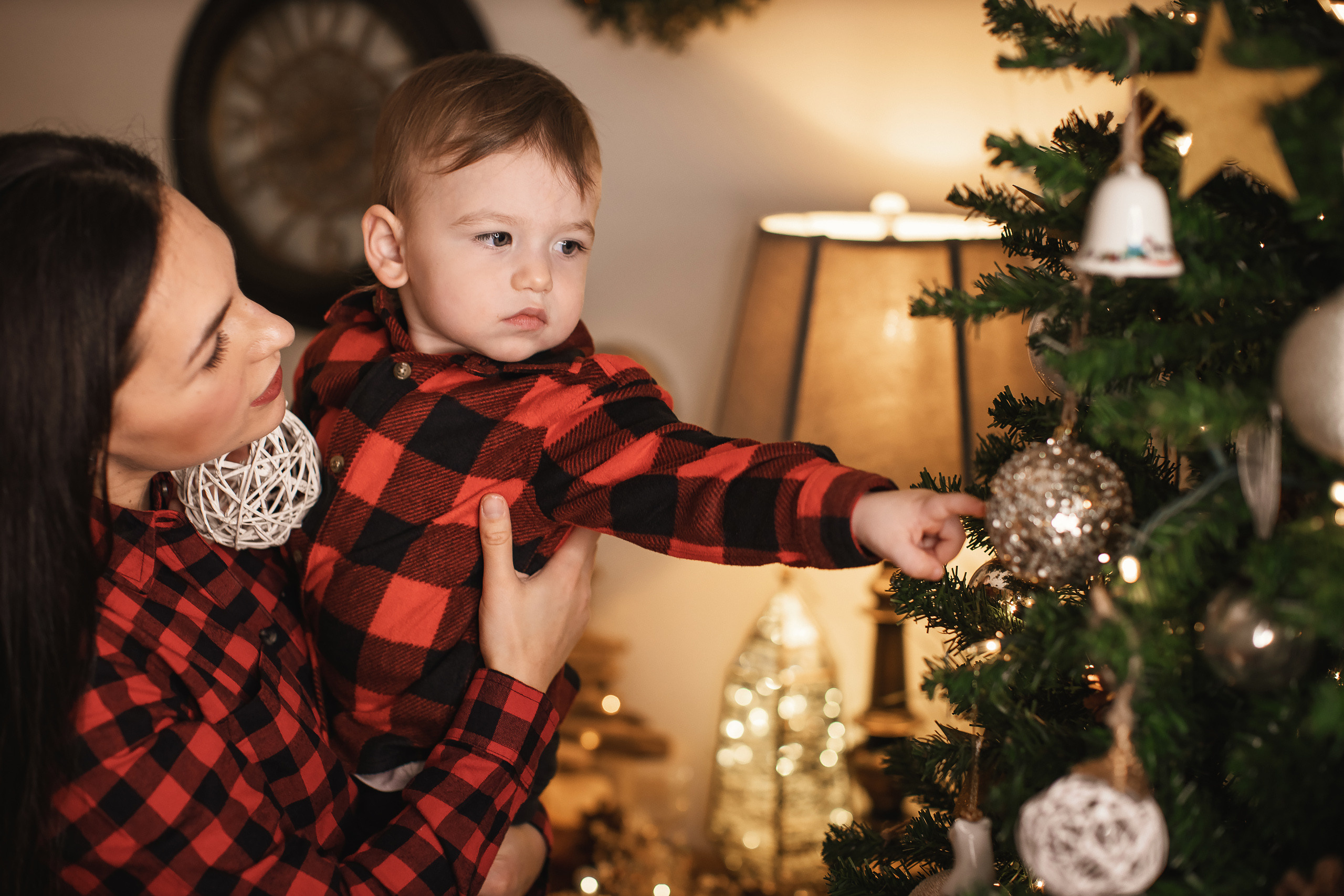 11.29.2020 Christmas Family Photoshoot 9. Wedding family event photographer in Chicago Nick Yushevich