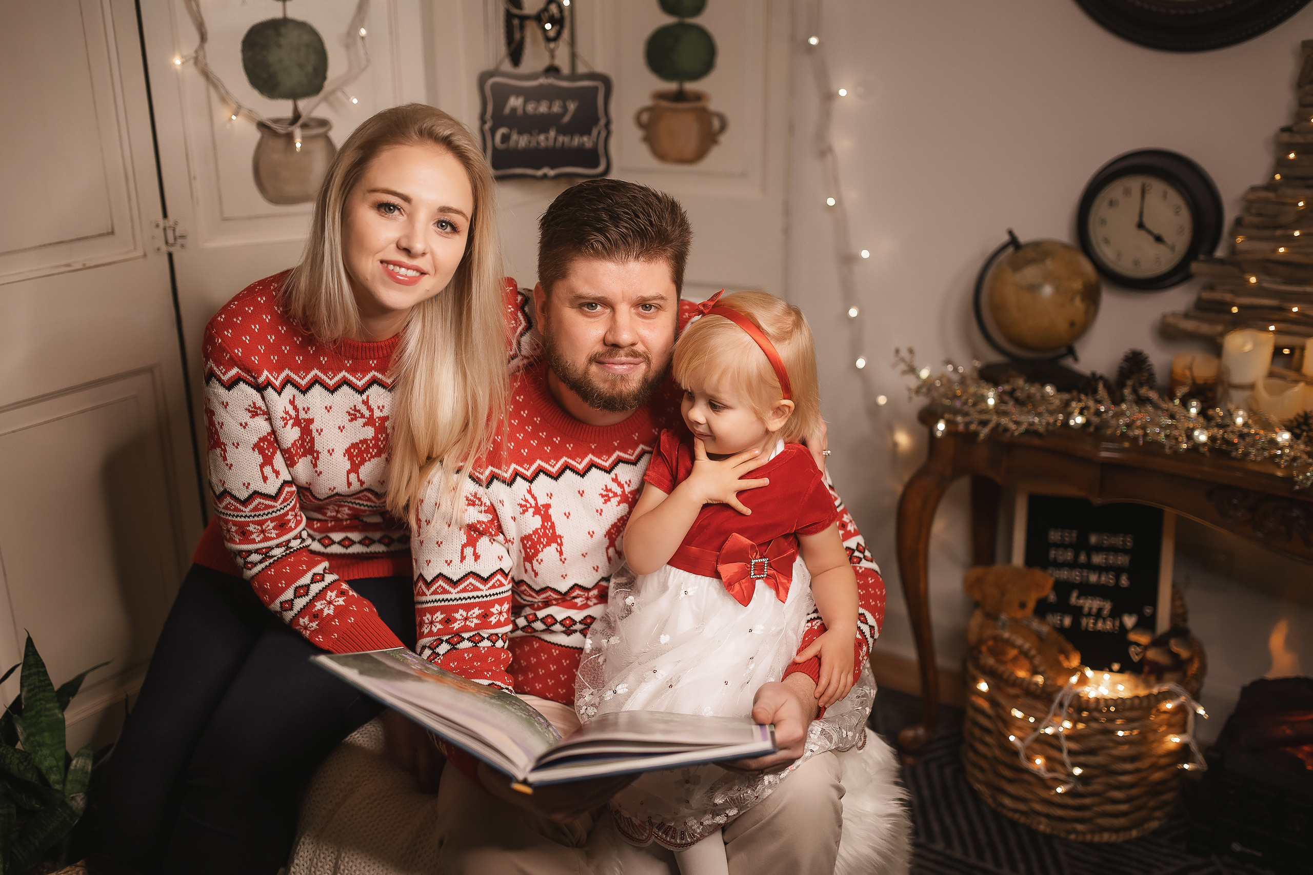 11.28.2020 Christmas Family Photoshoot 6. Wedding family event photographer in Chicago Nick Yushevich