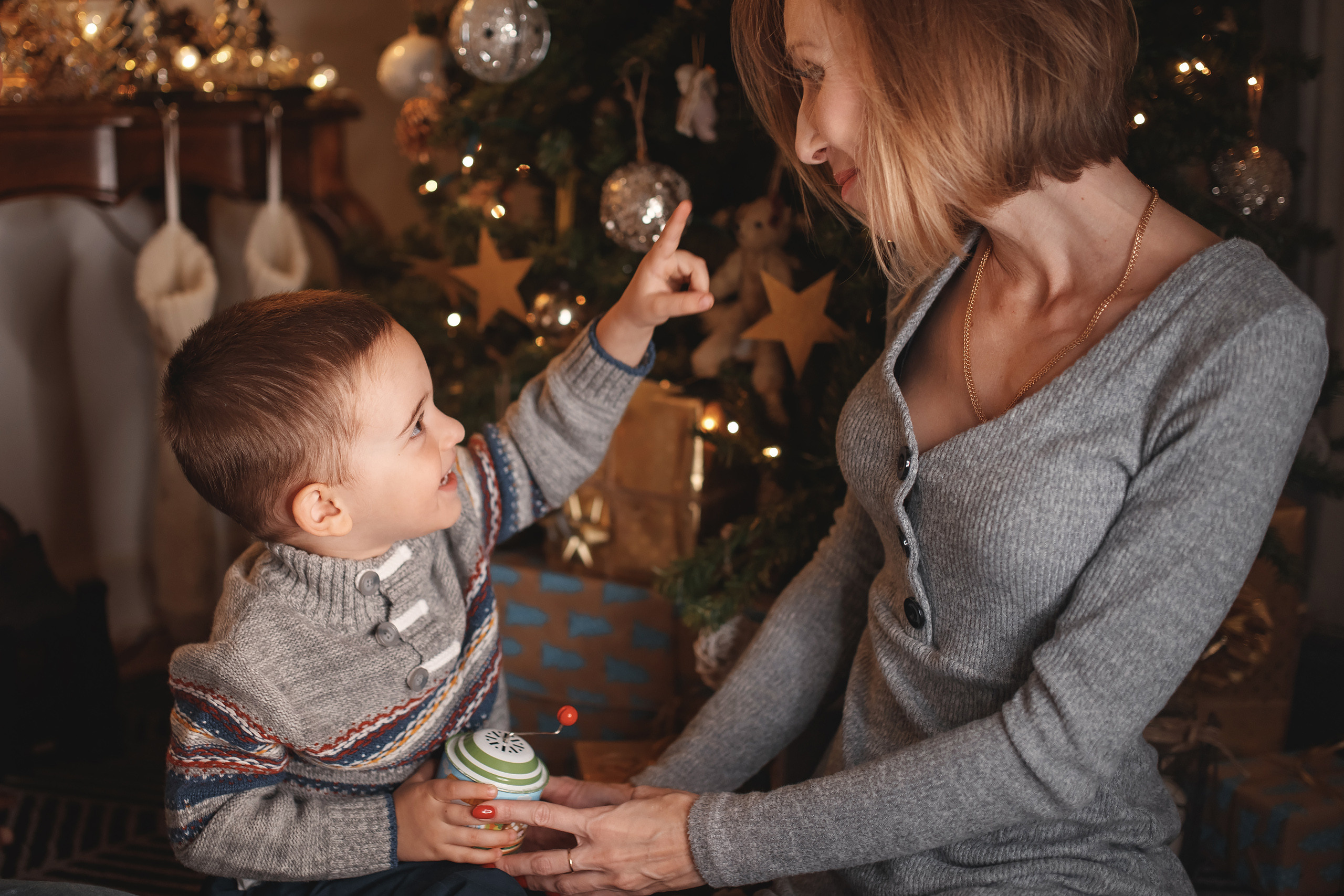 12.11.2020 Christmas Family Photoshoot 19. Wedding family event photographer in Chicago Nick Yushevich