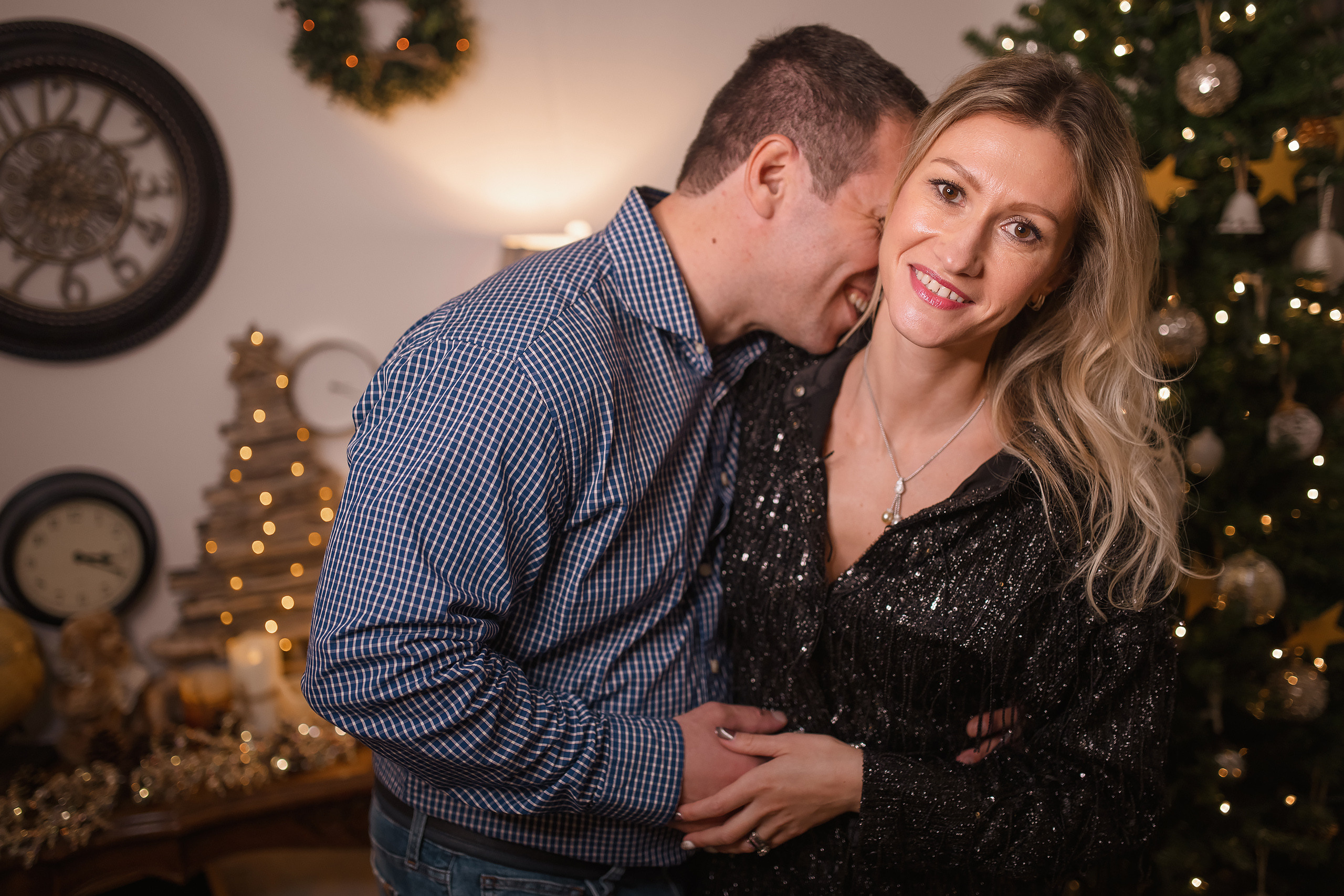 12.05.2020 Christmas Family Photoshoot 13. Wedding family event photographer in Chicago Nick Yushevich