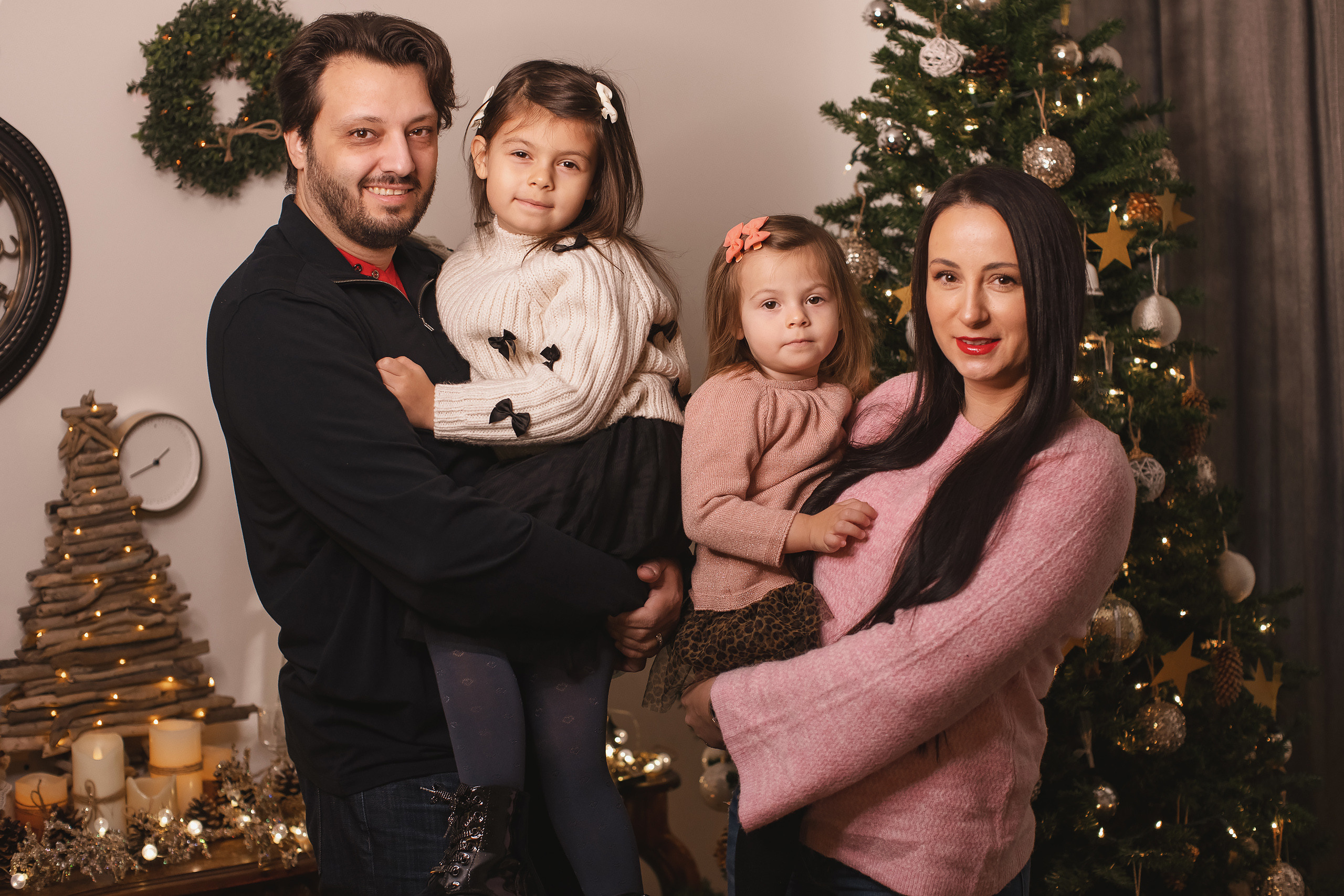 12.06.2020 Christmas Family Photoshoot 18. Wedding family event photographer in Chicago Nick Yushevich