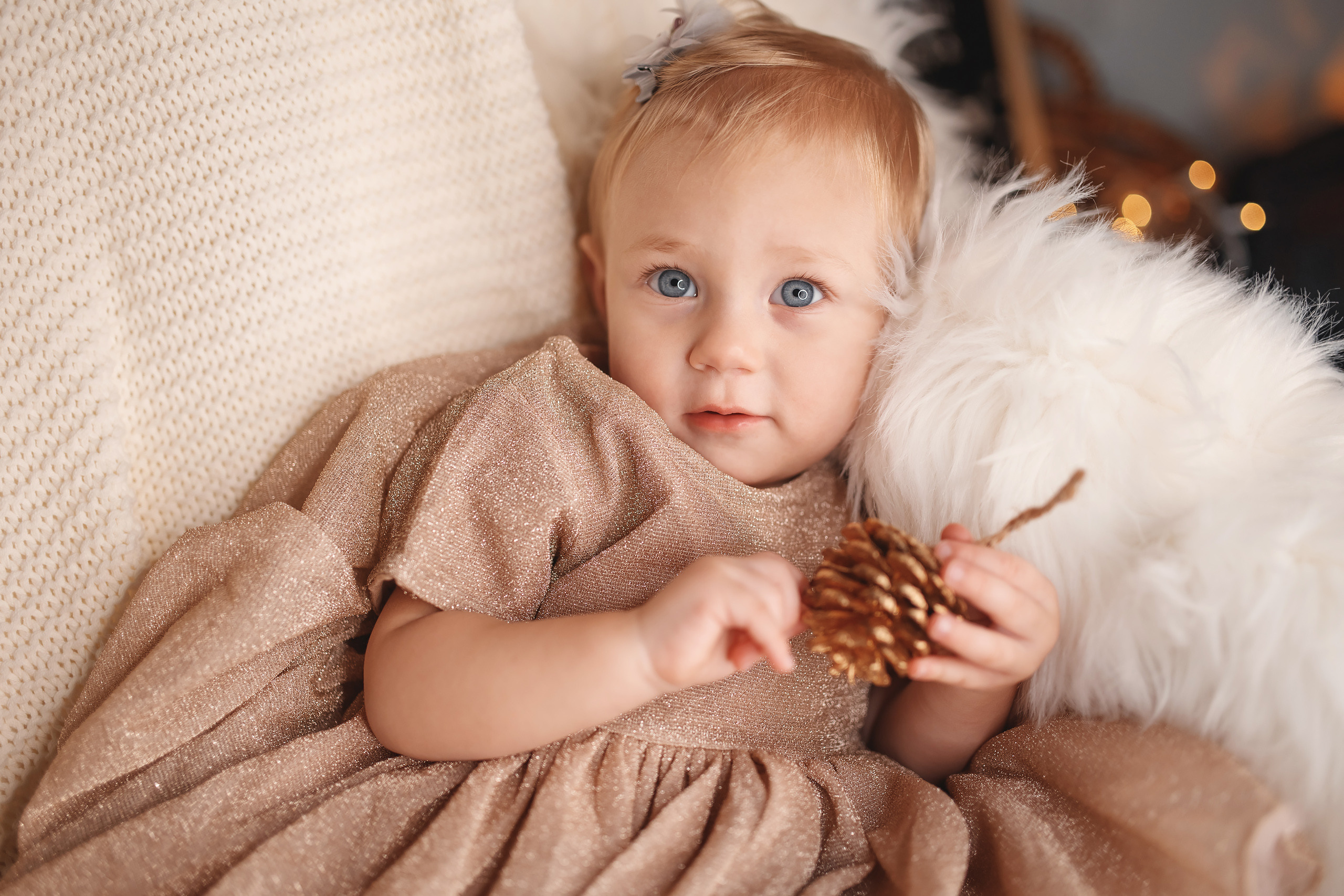 12.13.2020 Christmas Family Photoshoot 23. Wedding family event photographer in Chicago Nick Yushevich