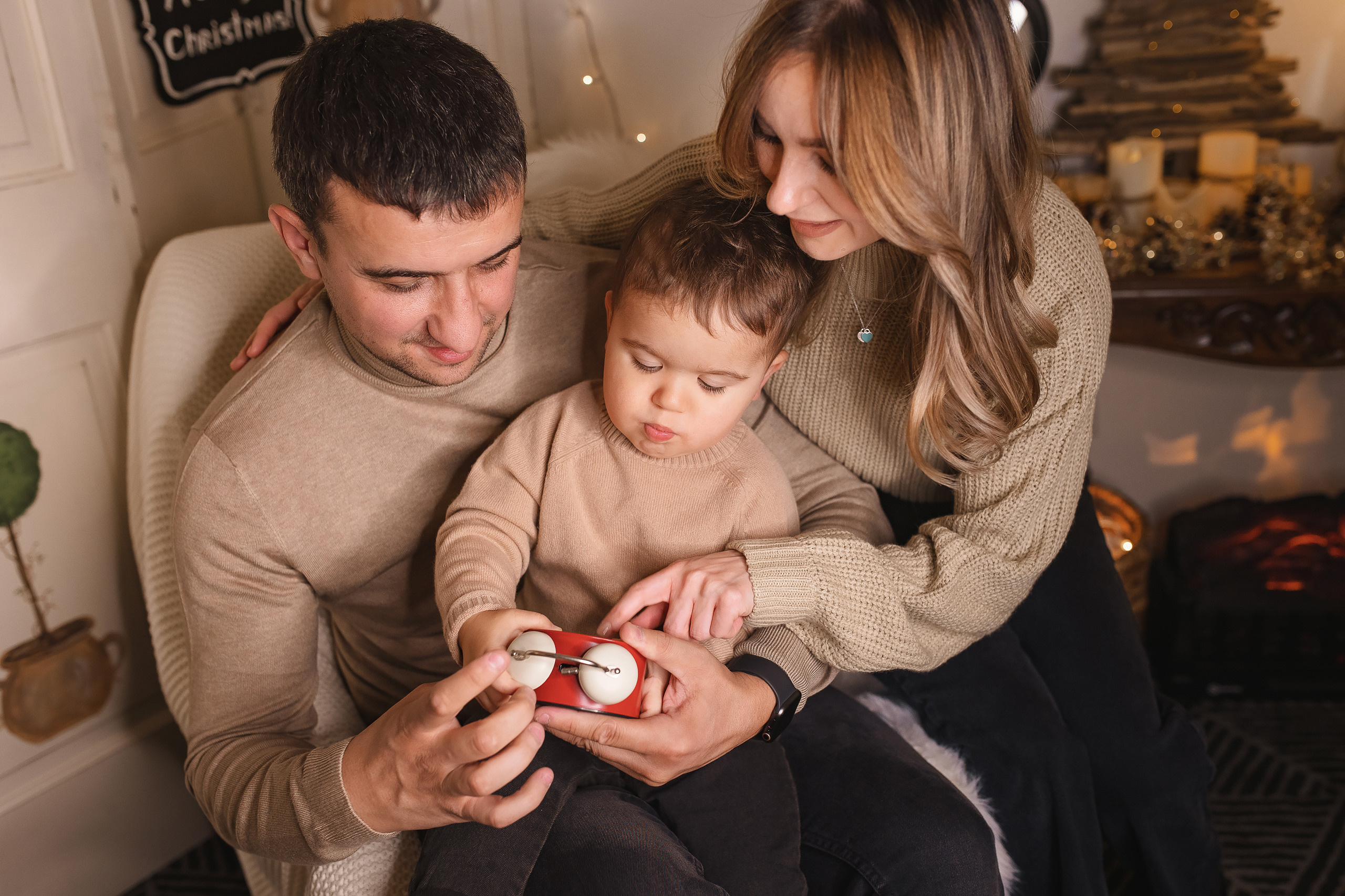 12.05.2020 Christmas Family Photoshoot 15. Wedding family event photographer in Chicago Nick Yushevich