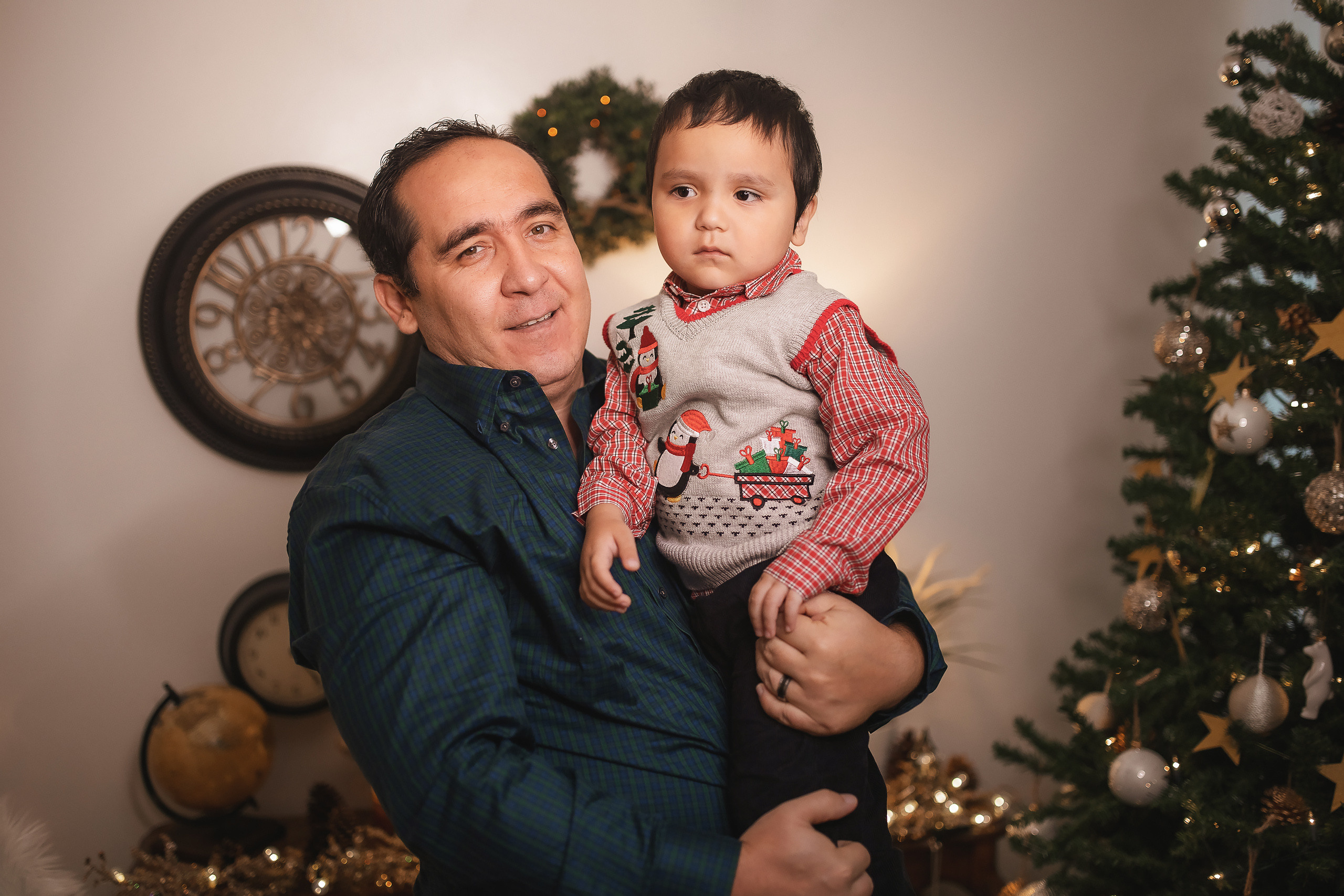 11.29.2020 Christmas Family Photoshoot 8. Wedding family event photographer in Chicago Nick Yushevich