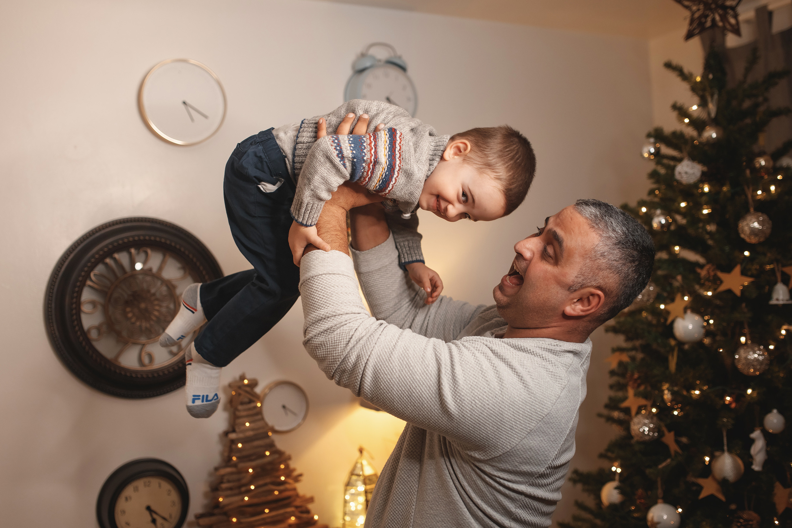 12.11.2020 Christmas Family Photoshoot 19. Wedding family event photographer in Chicago Nick Yushevich