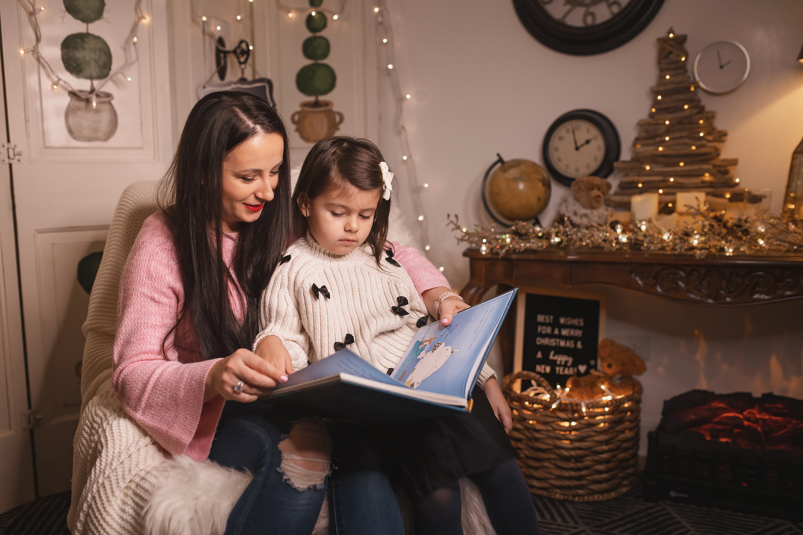 12.06.2020 Christmas Family Photoshoot 18. Wedding family event photographer in Chicago Nick Yushevich