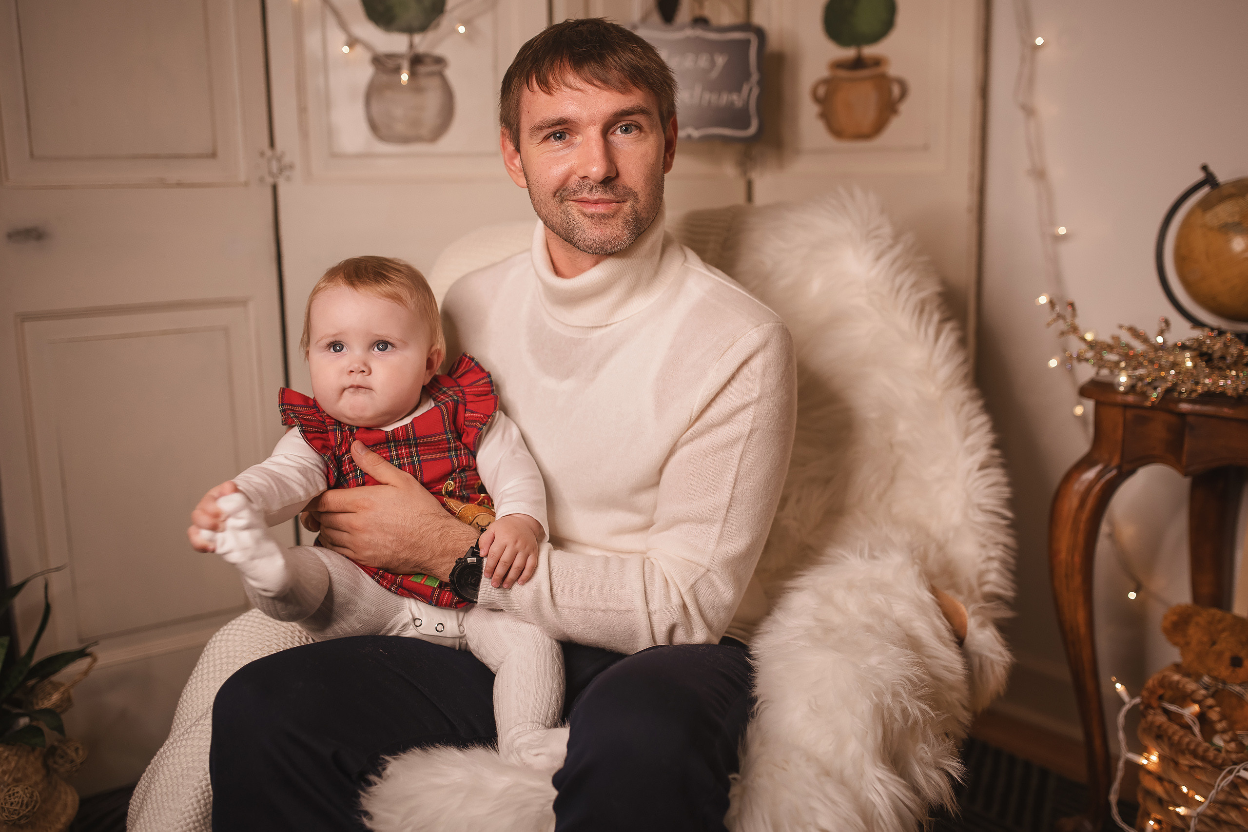 12.05.2020 Christmas Family Photoshoot 11. Wedding family event photographer in Chicago Nick Yushevich