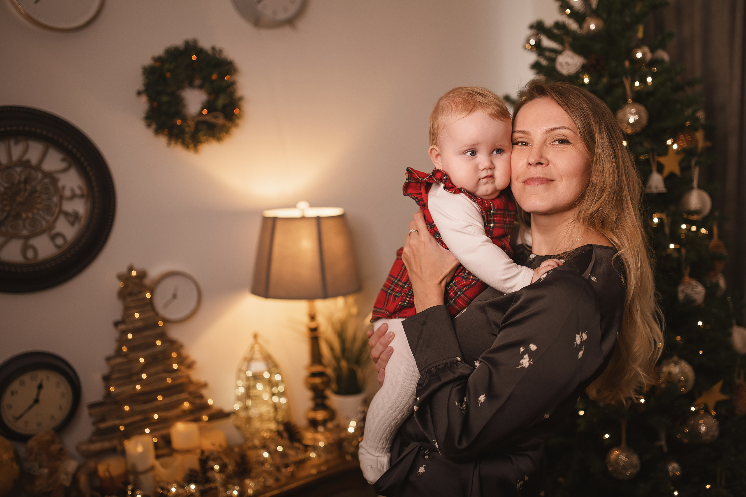 12.05.2020 Christmas Family Photoshoot 11. Wedding family event photographer in Chicago Nick Yushevich