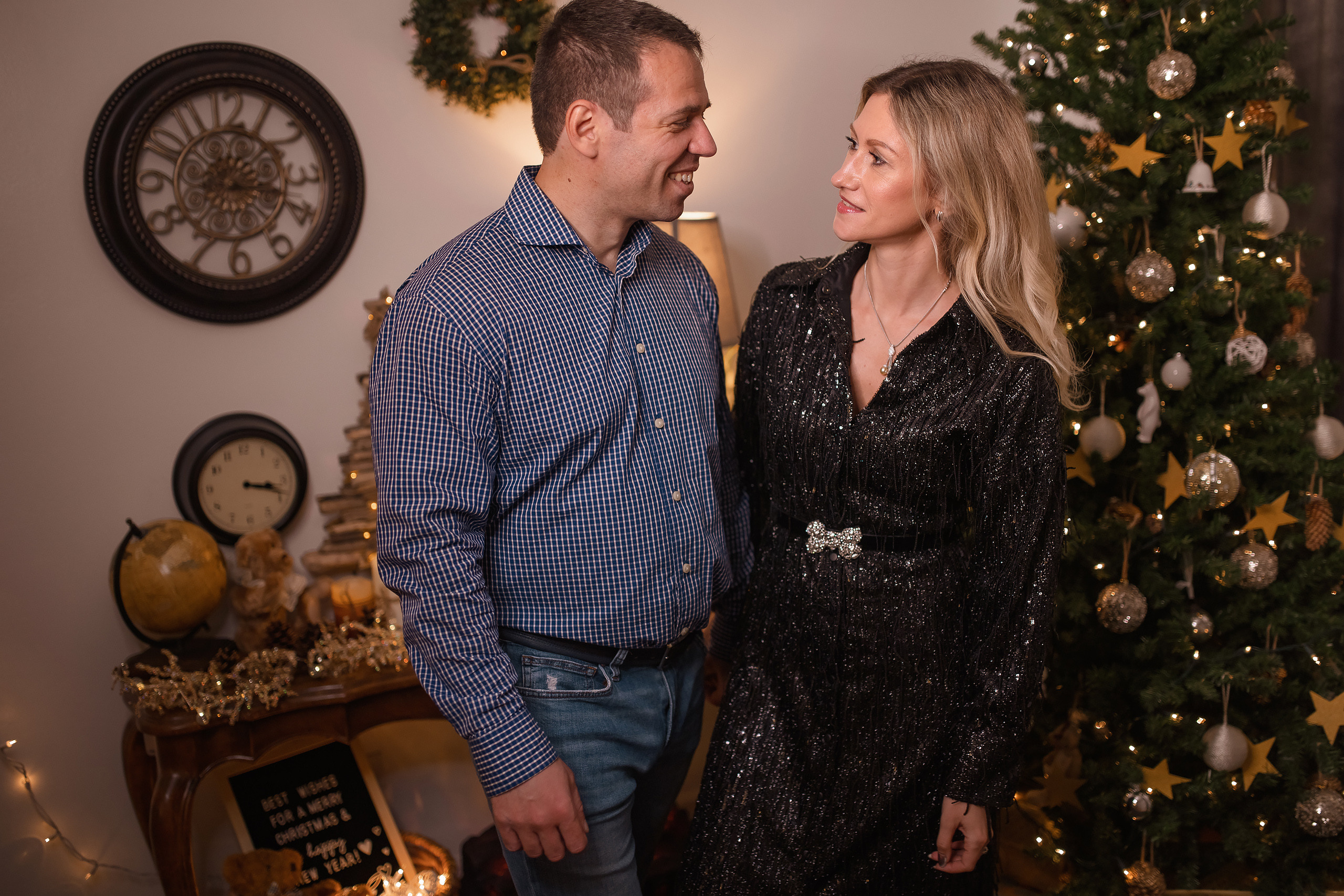 12.05.2020 Christmas Family Photoshoot 13. Wedding family event photographer in Chicago Nick Yushevich