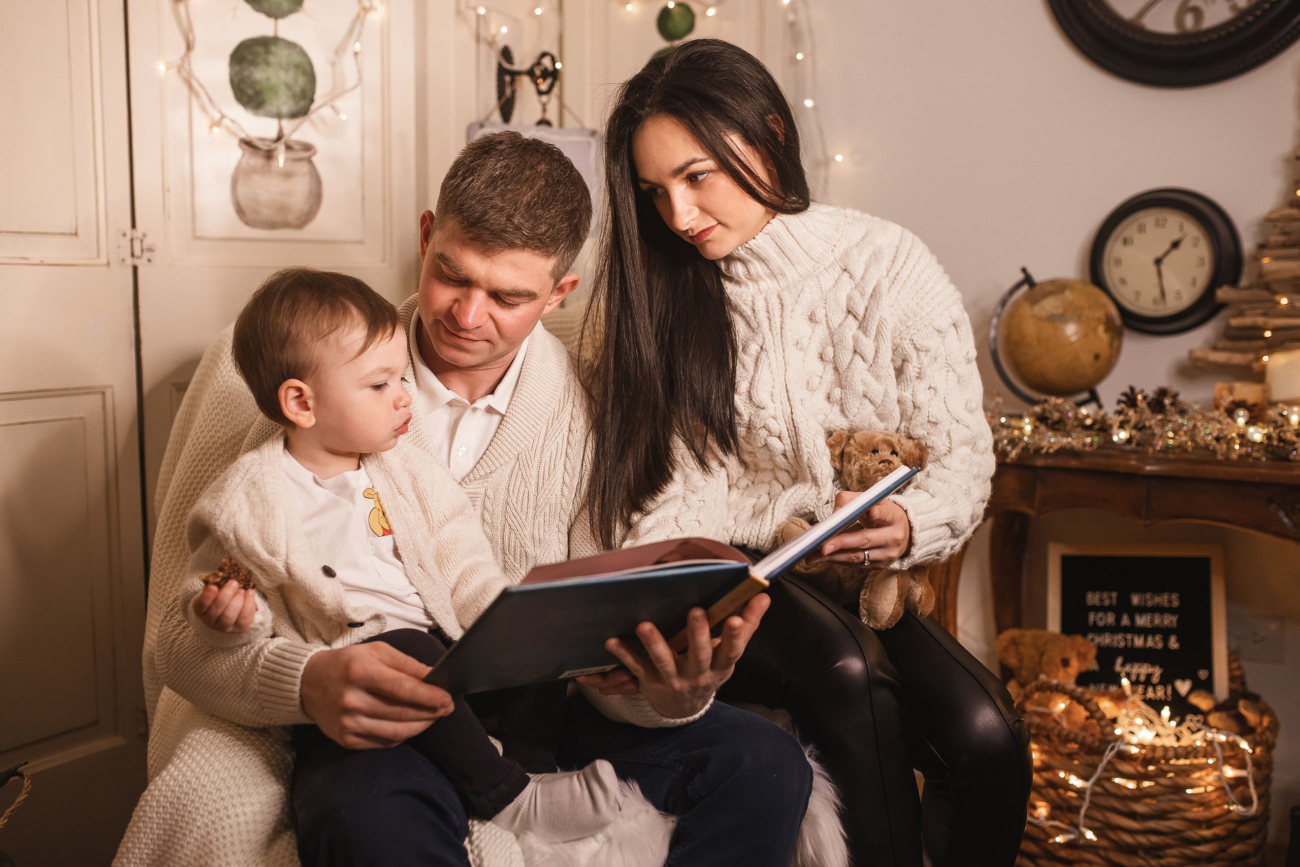 11.29.2020 Christmas Family Photoshoot 9. Wedding family event photographer in Chicago Nick Yushevich